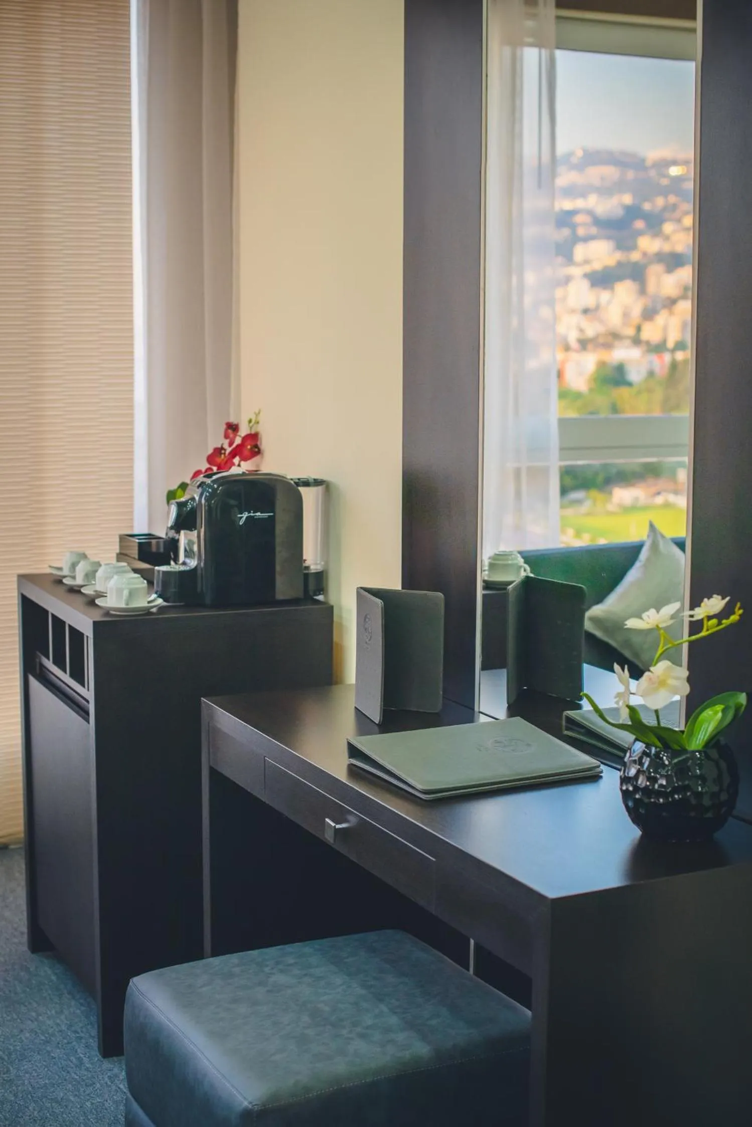 Business facilities in Louis V Hotel Beirut