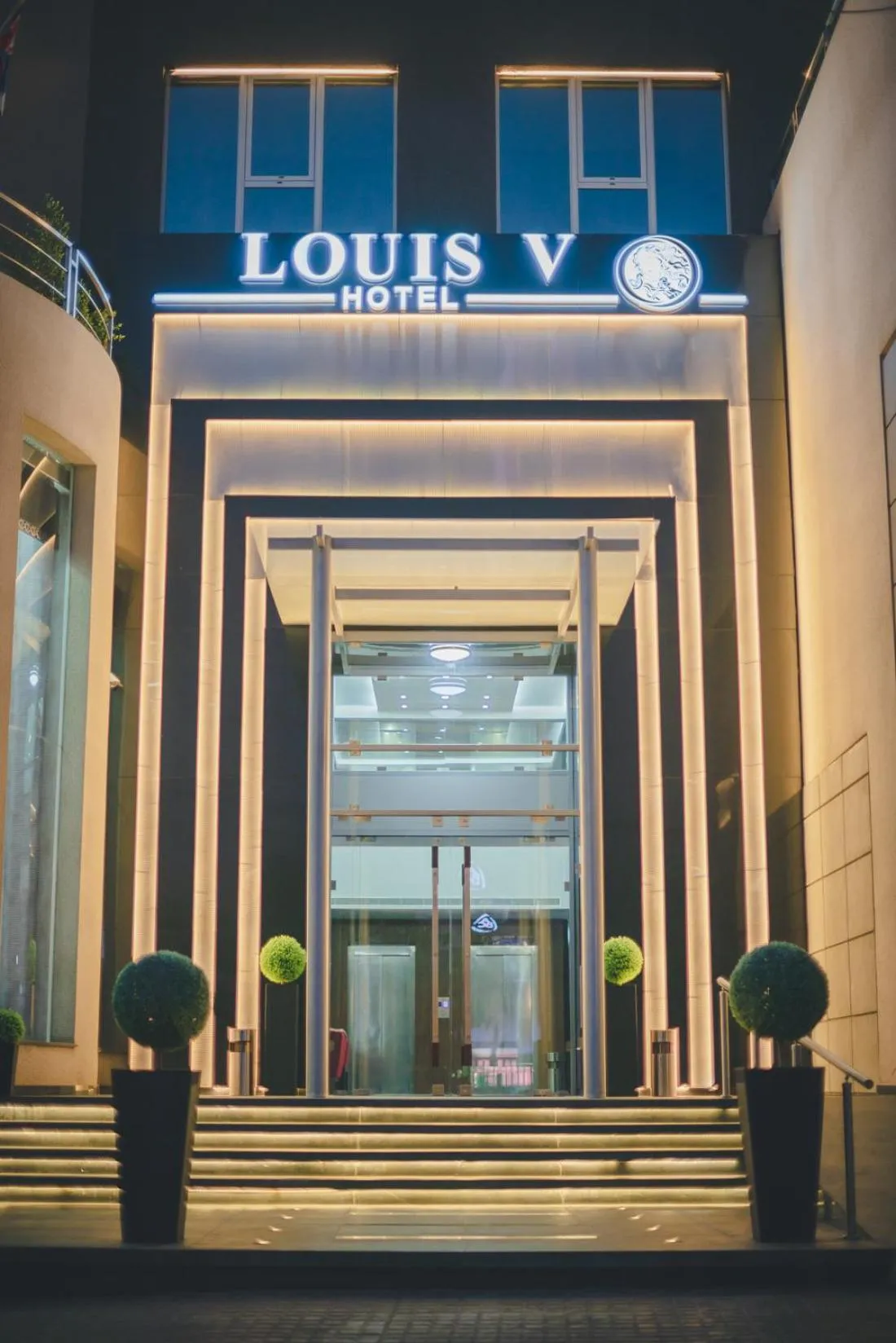 Facade/entrance in Louis V Hotel Beirut