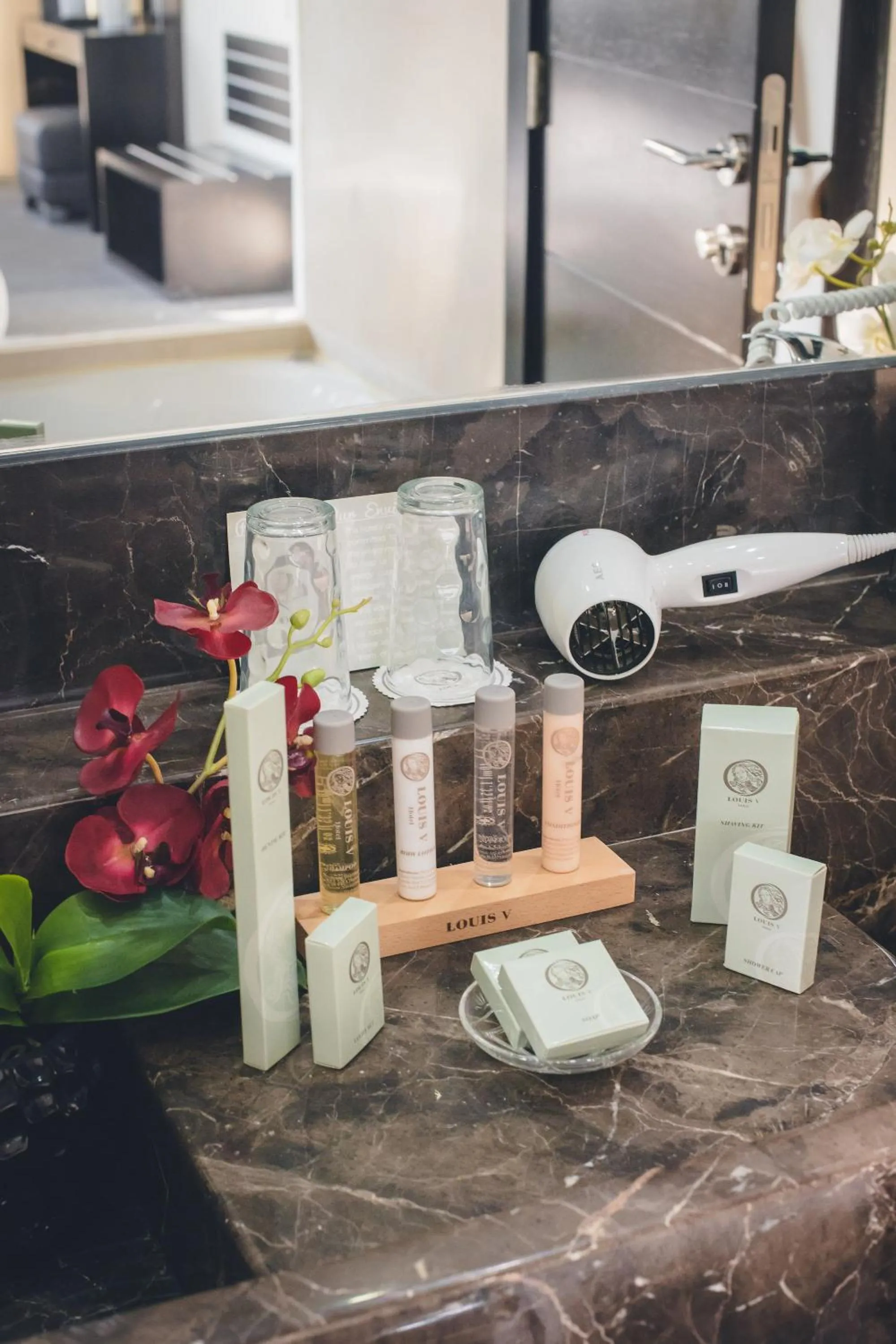 Bathroom in Louis V Hotel Beirut