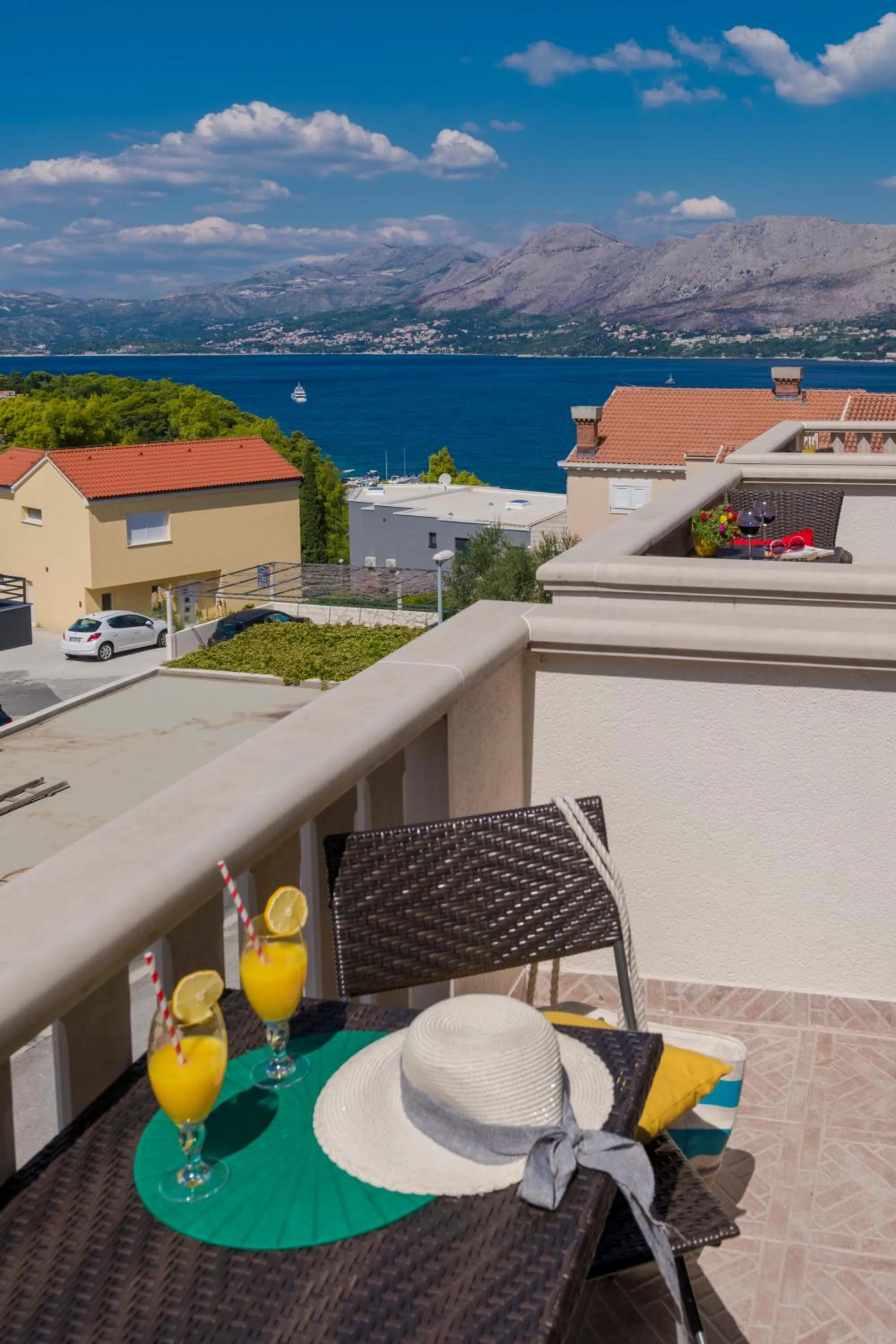 Balcony/Terrace in Cina Apartments