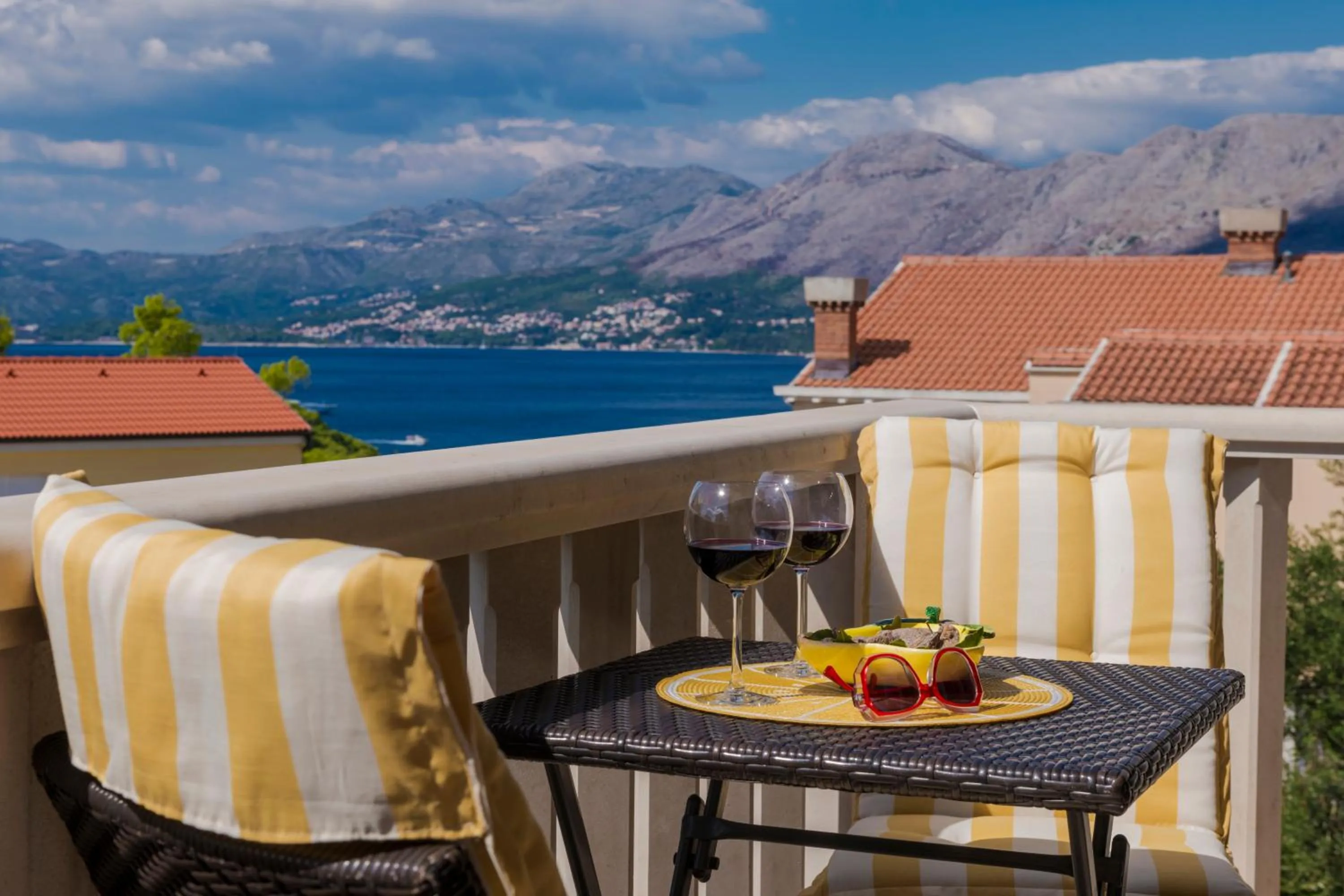 Balcony/Terrace in Cina Apartments