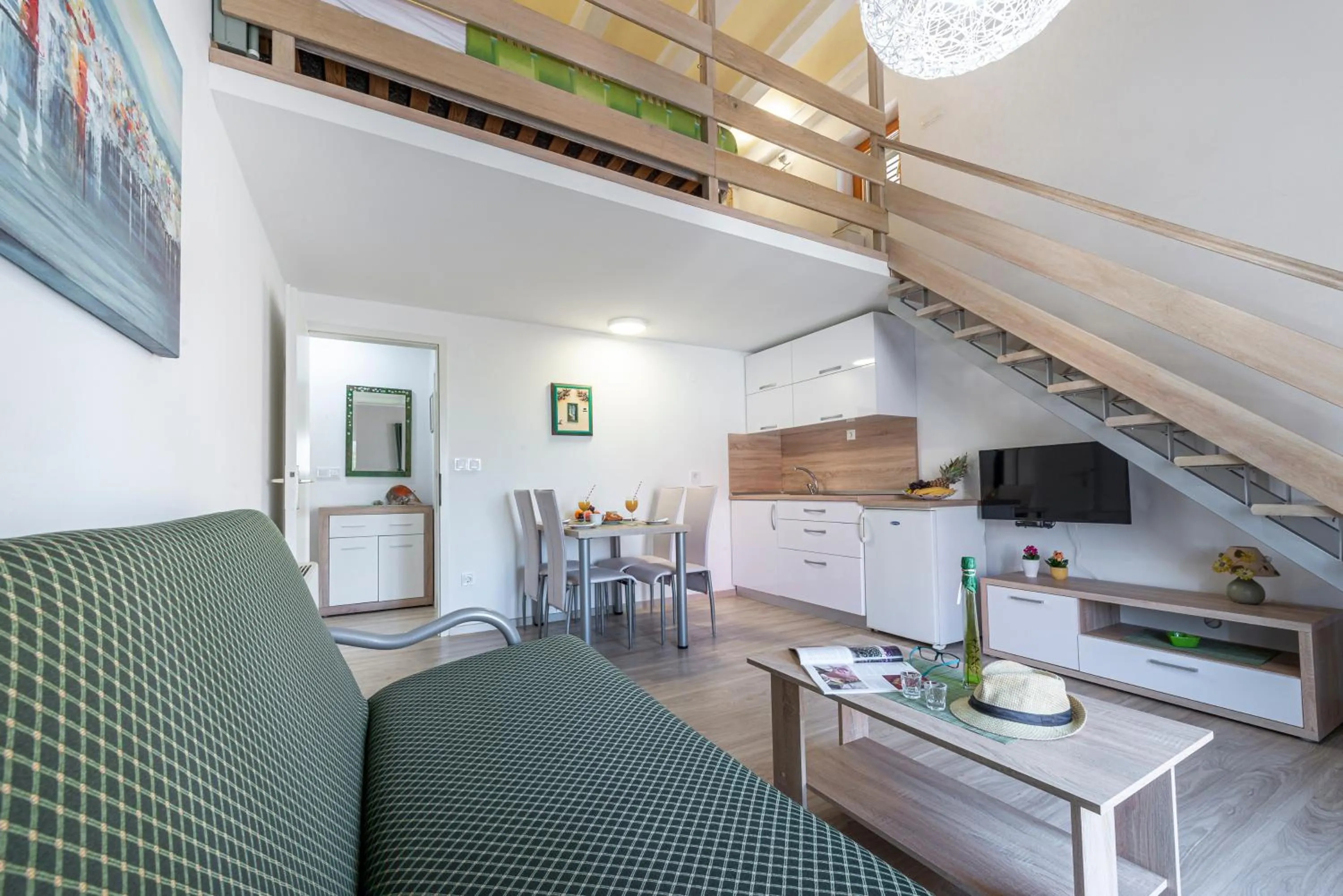 Kitchen or kitchenette in Cina Apartments