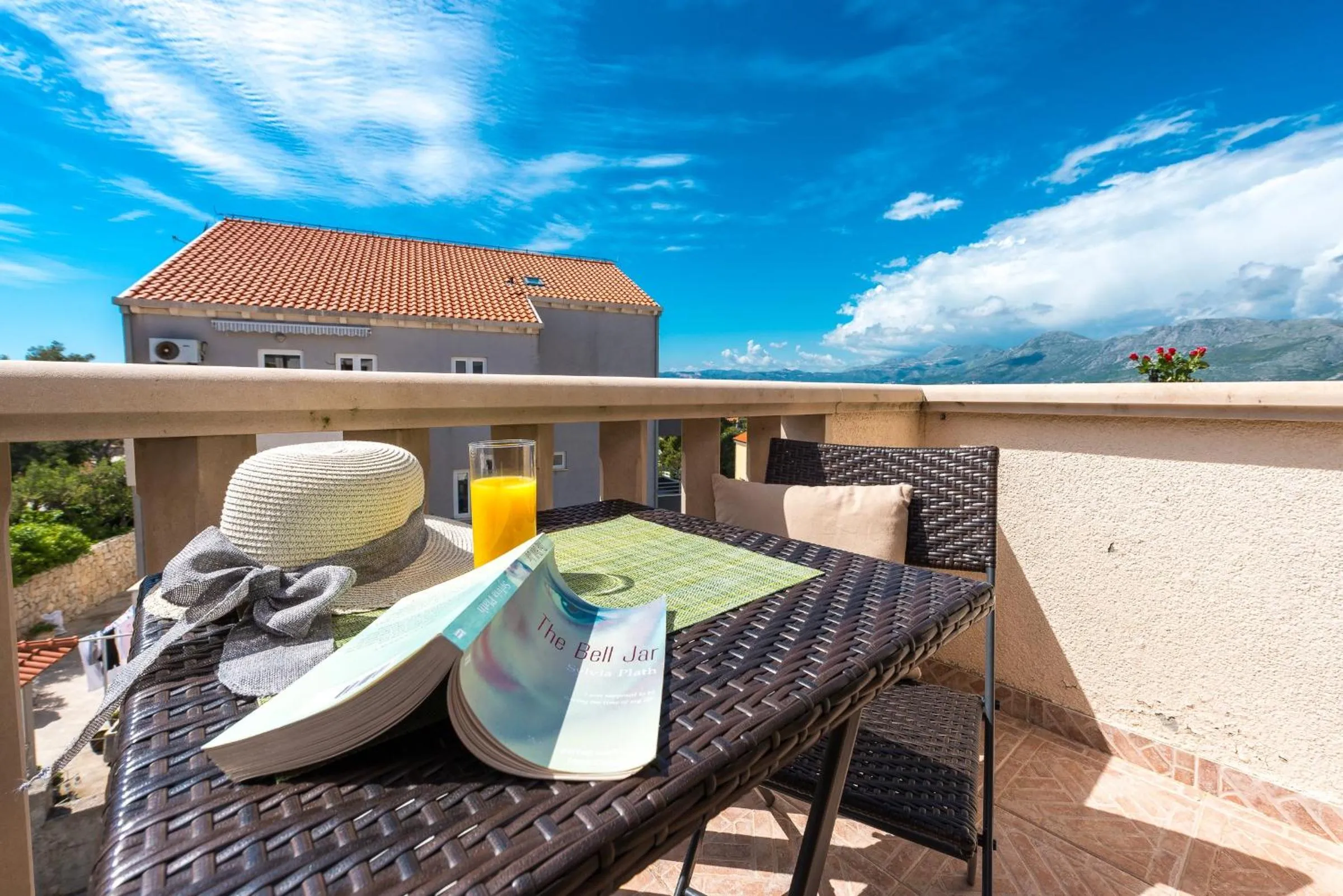 Balcony/Terrace in Cina Apartments