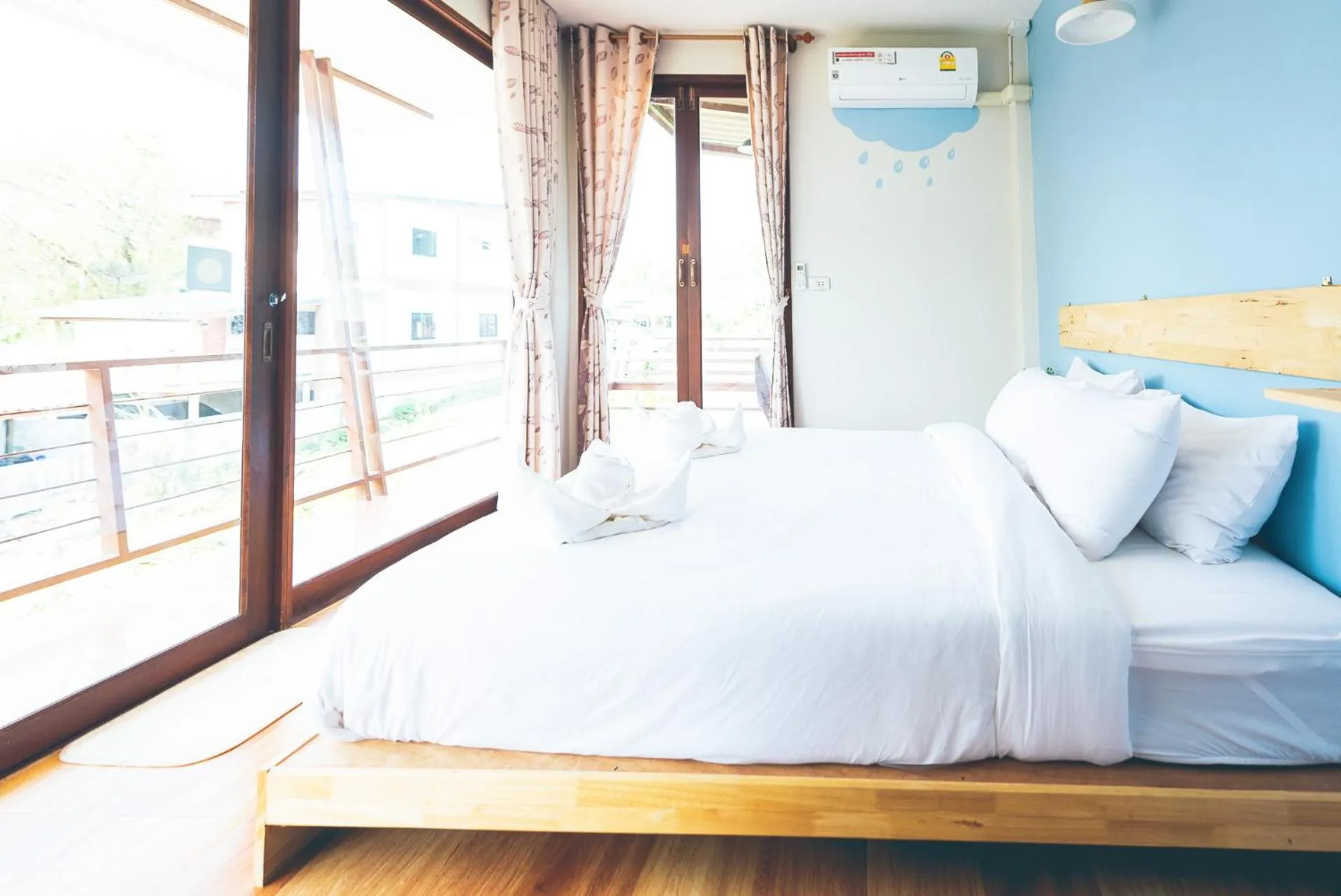 Bed in Wang Jai Kwang Space Inn