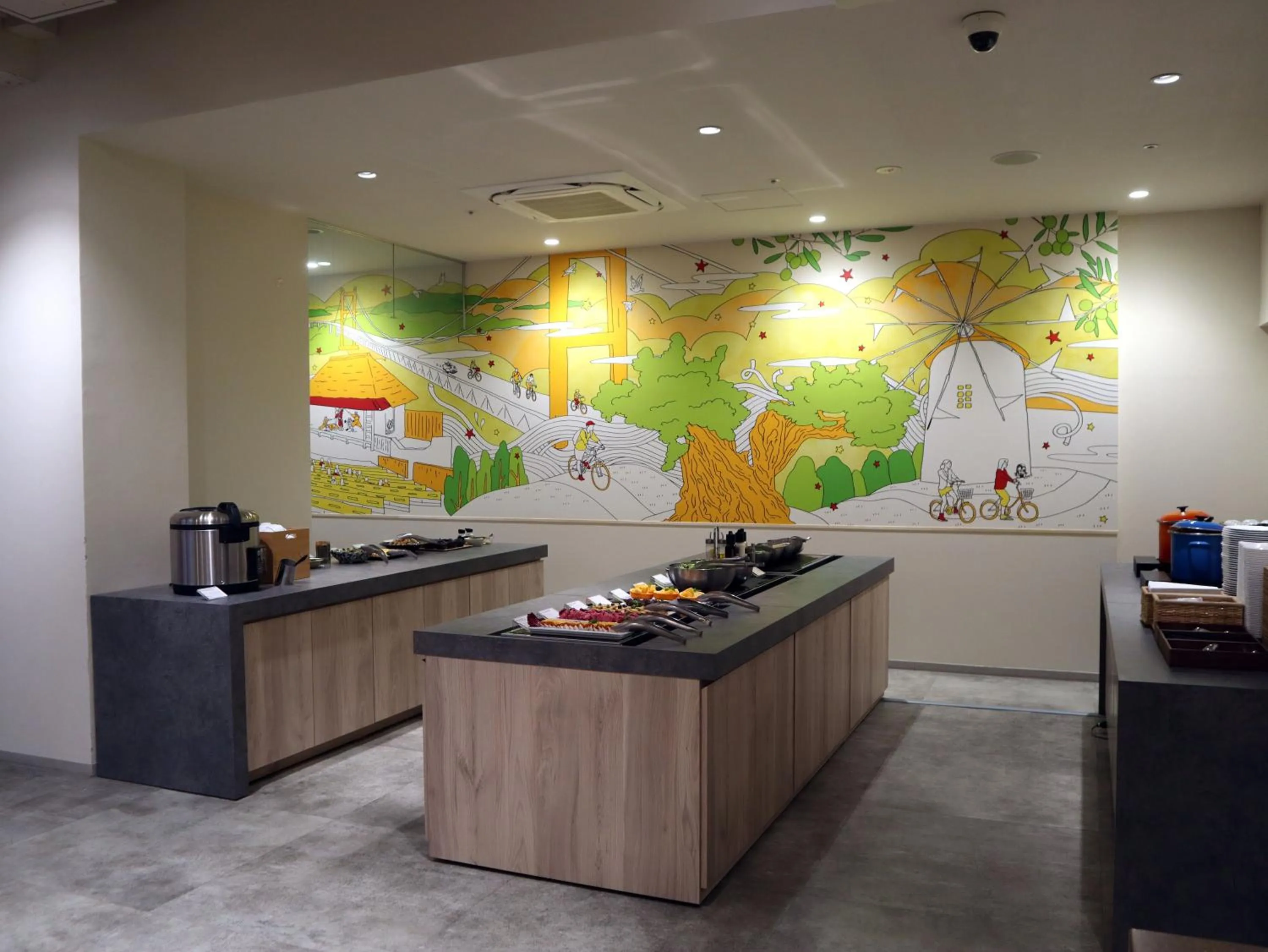 Restaurant/places to eat in WeBase TAKAMATSU