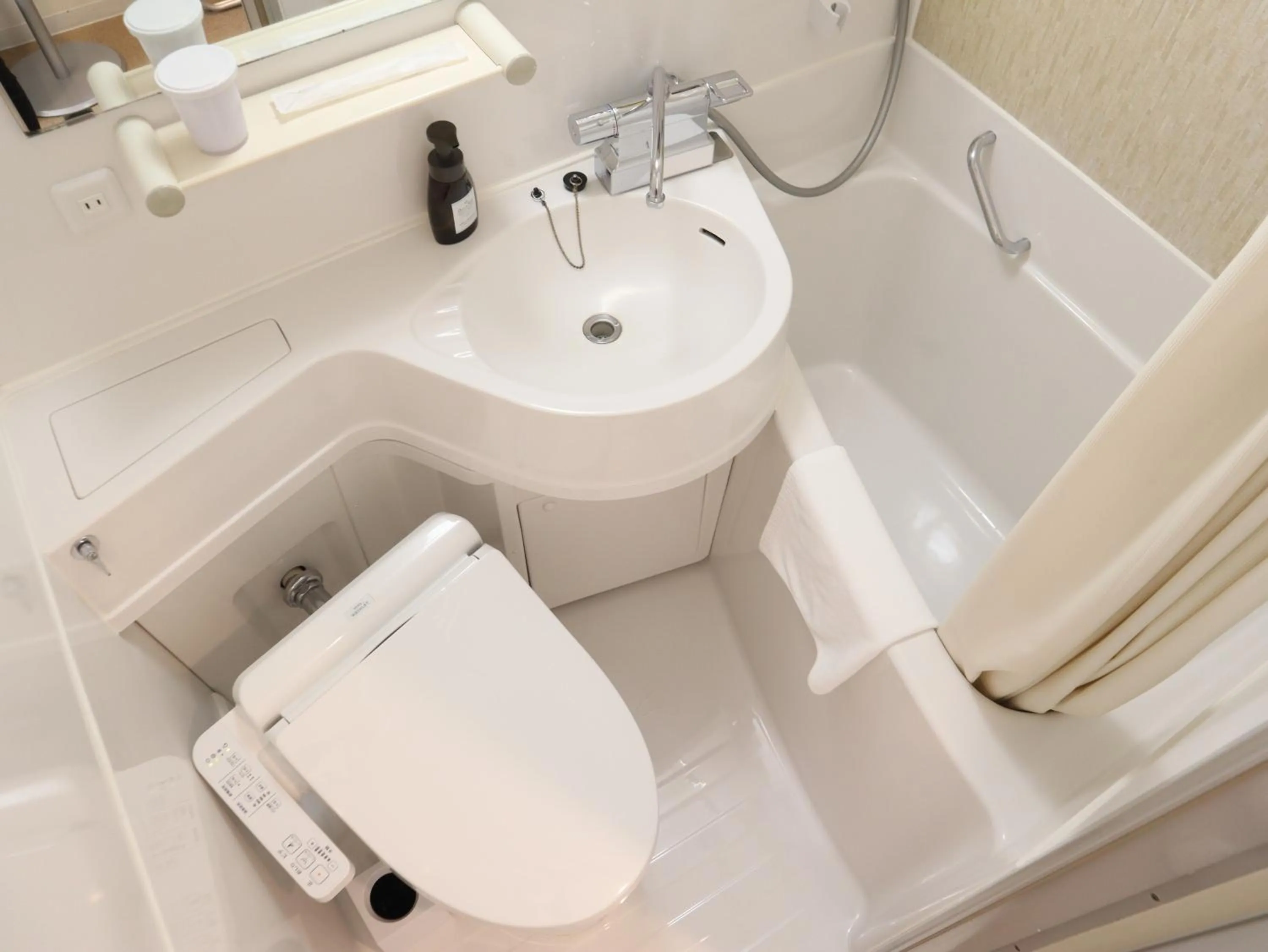 Shower in WeBase TAKAMATSU