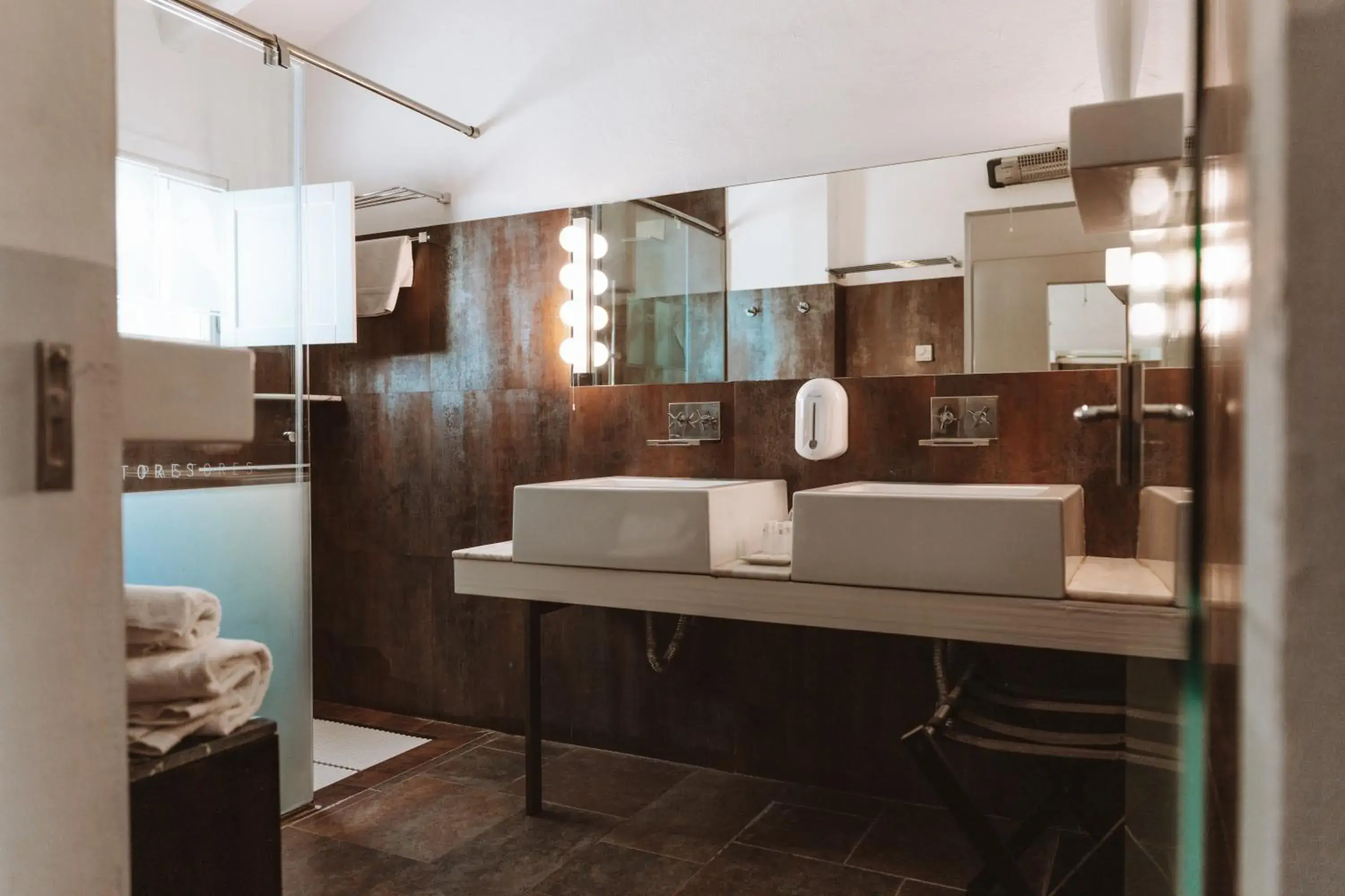 Shower in Los Pilares de Ronda Boutique & Hotel Shower in Los Pilares de Ronda Boutique & Hotel