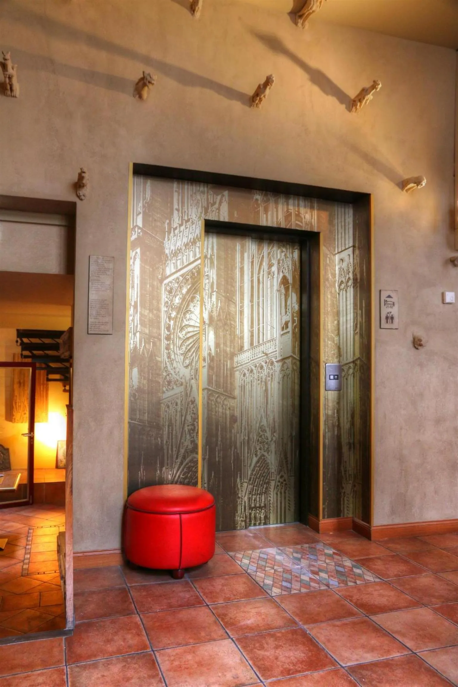 Decorative detail in Hotel Cathédrale