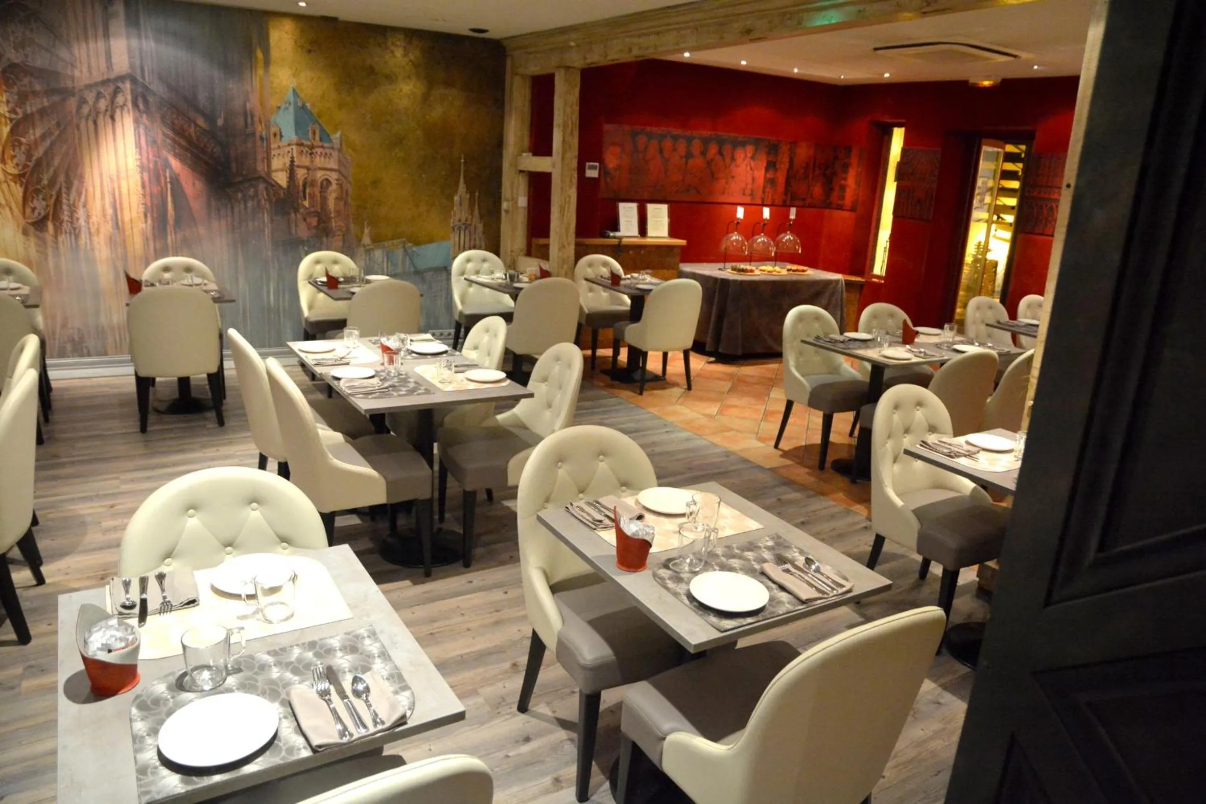 Breakfast in Hotel Cathédrale