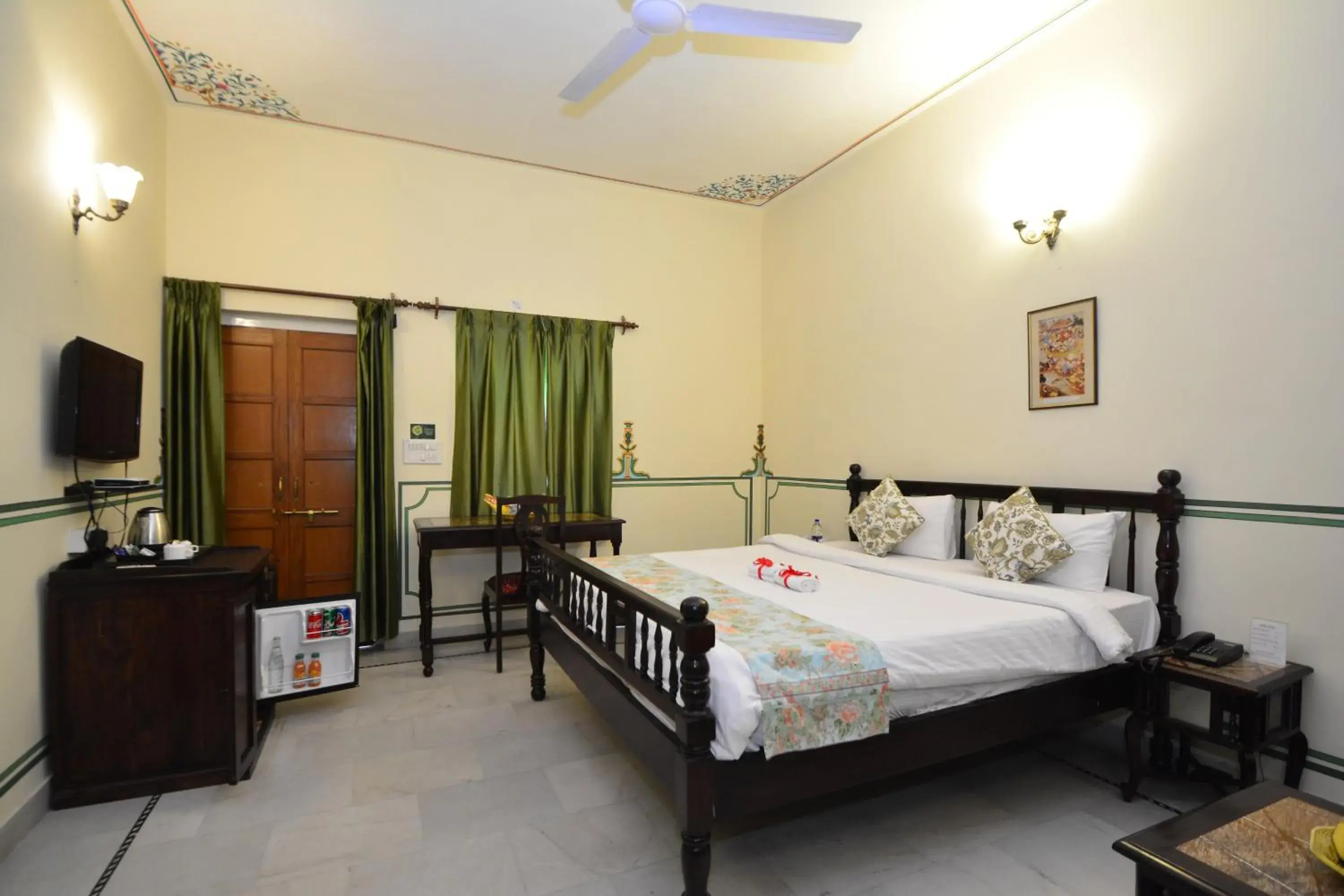 Deluxe Double Room in Mahal Khandela-A Heritage Hotel In Jaipur City Center Deluxe Double Room in Mahal Khandela-A Heritage Hotel In Jaipur City Center