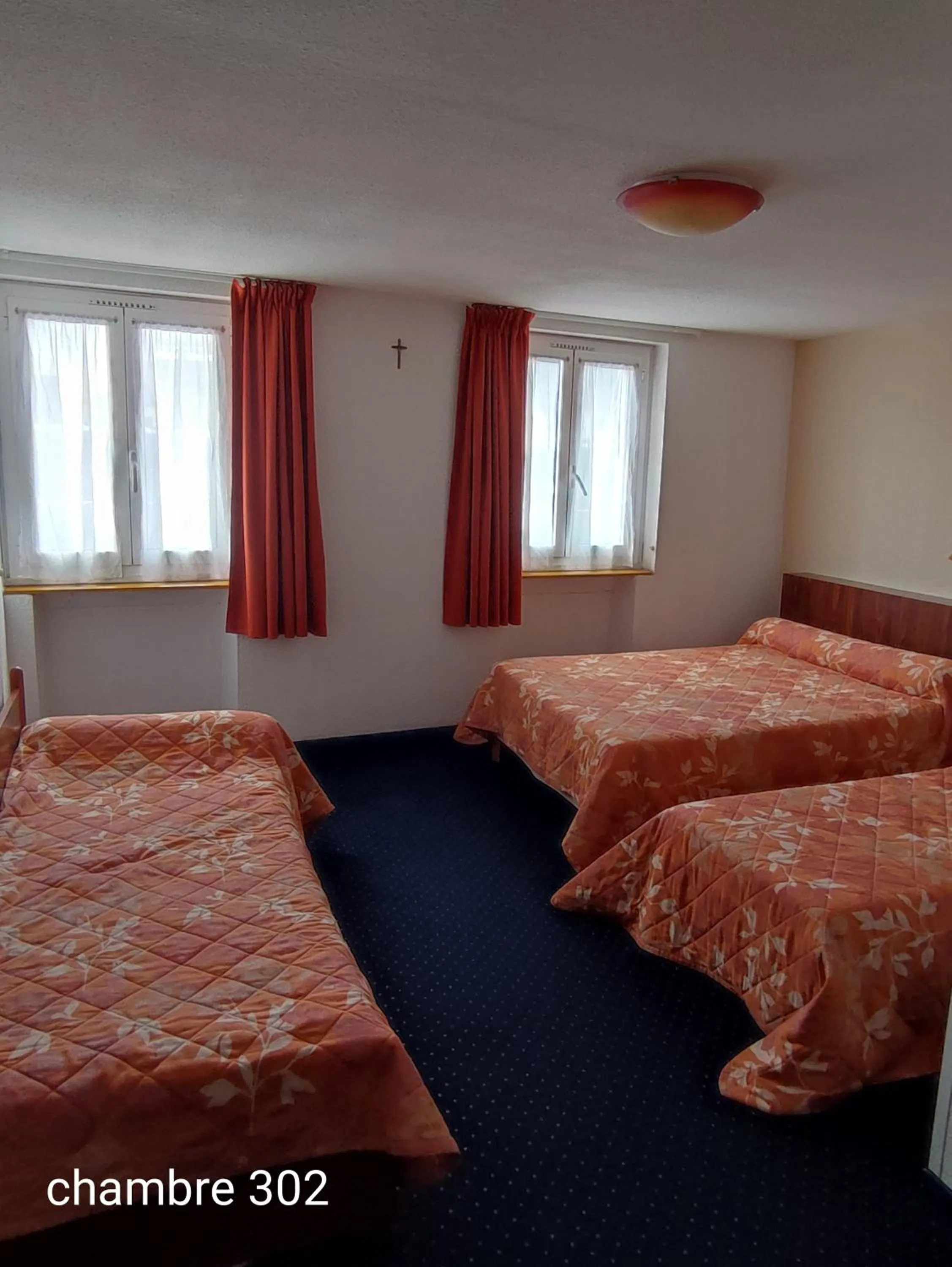Photo of the whole room, Bed in Hotel du Commerce et de Navarre