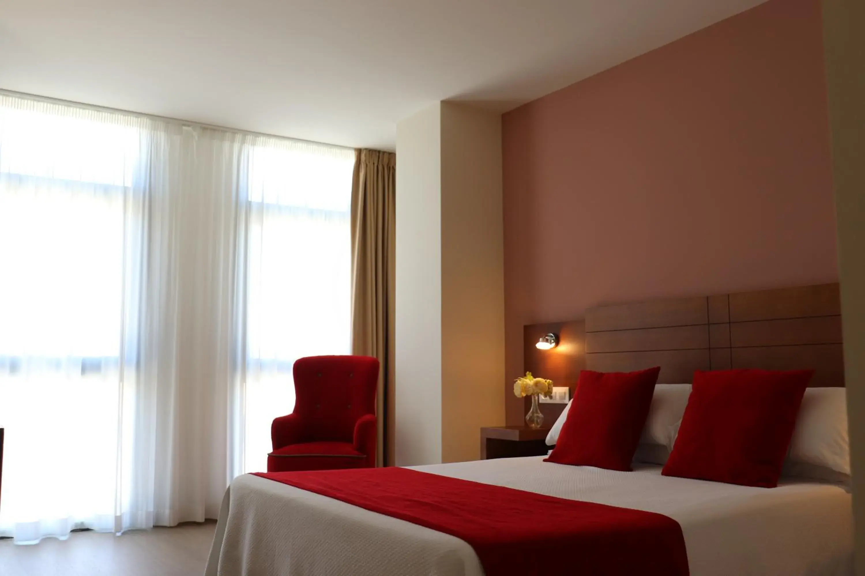 Single Room with Private Bathroom - single occupancy in HOTEL ARZÚA Single Room with Private Bathroom - single occupancy in HOTEL ARZÚA