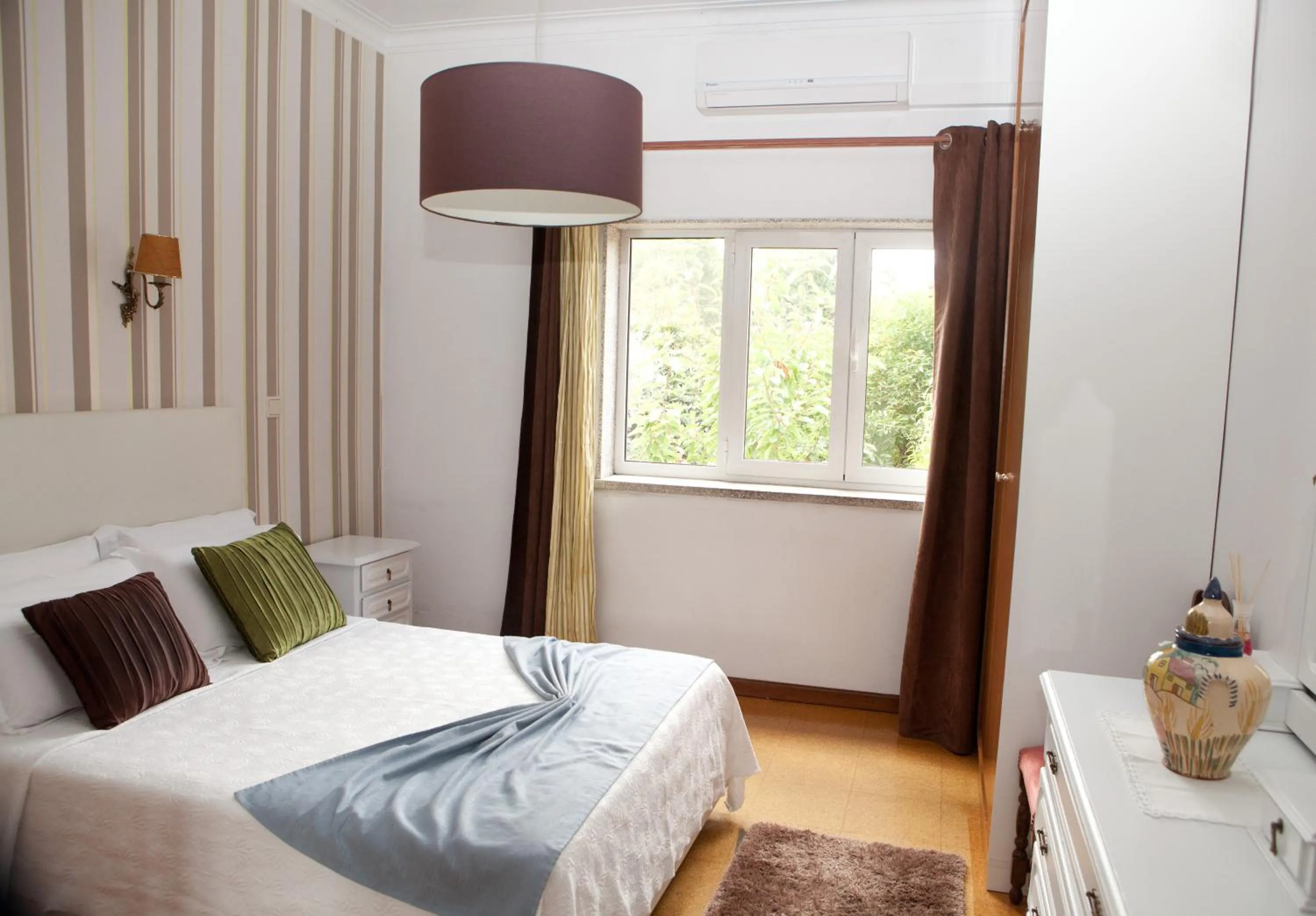 Bedroom, Bed in Solar S.Bento