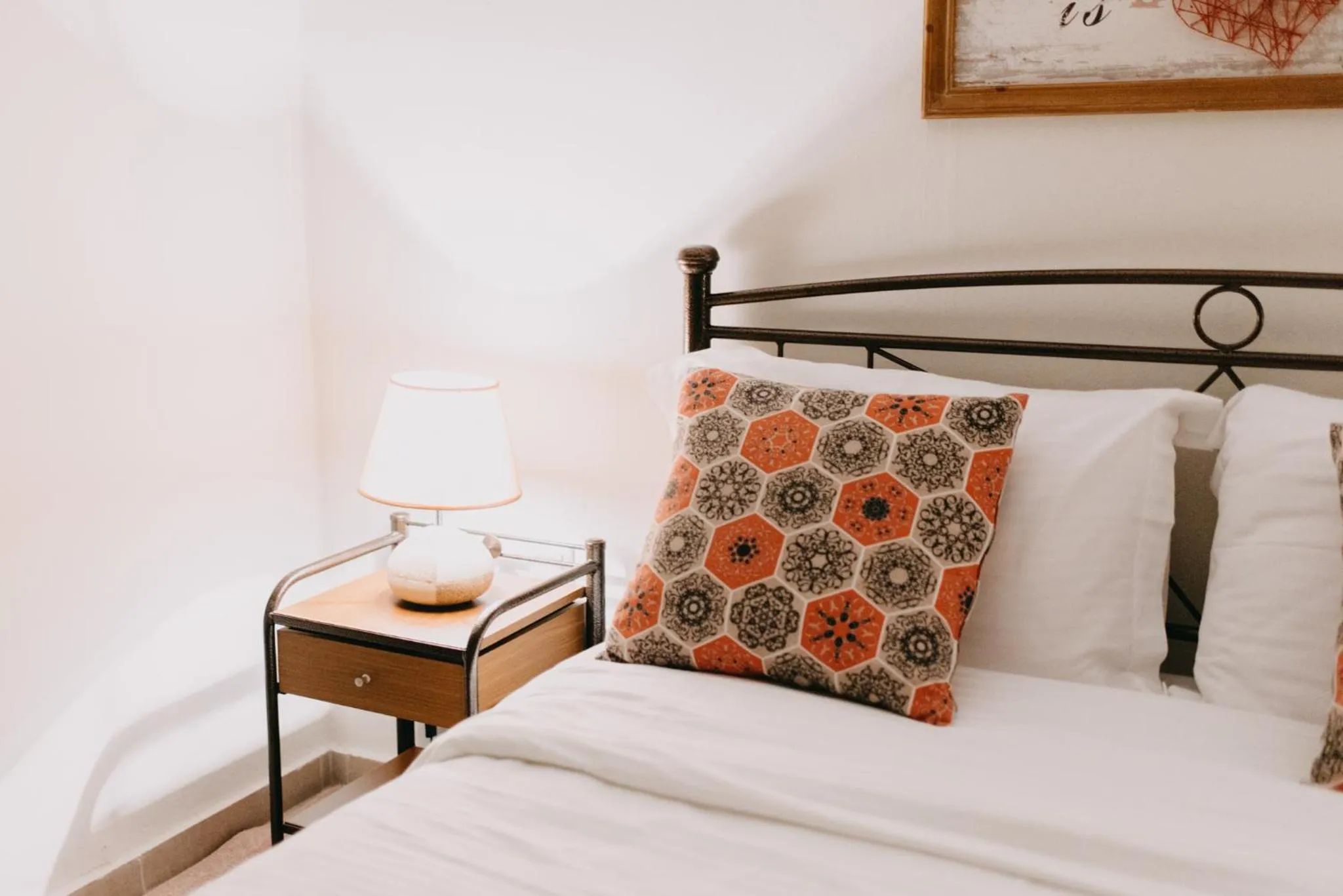 Bed in BEST HOUSE, CENTRAL APRTM., AGIOU NIKOLAOU, PATRA