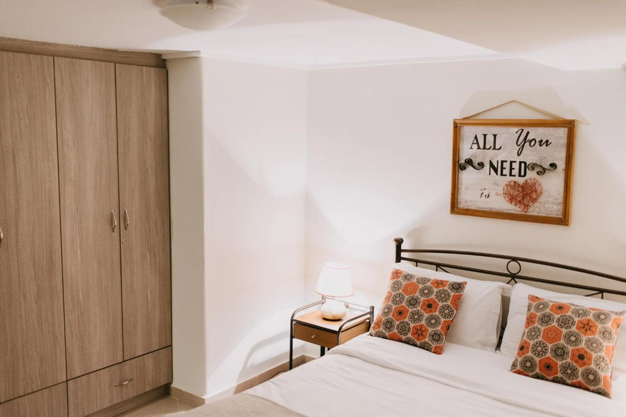 Bed in BEST HOUSE, CENTRAL APRTM., AGIOU NIKOLAOU, PATRA