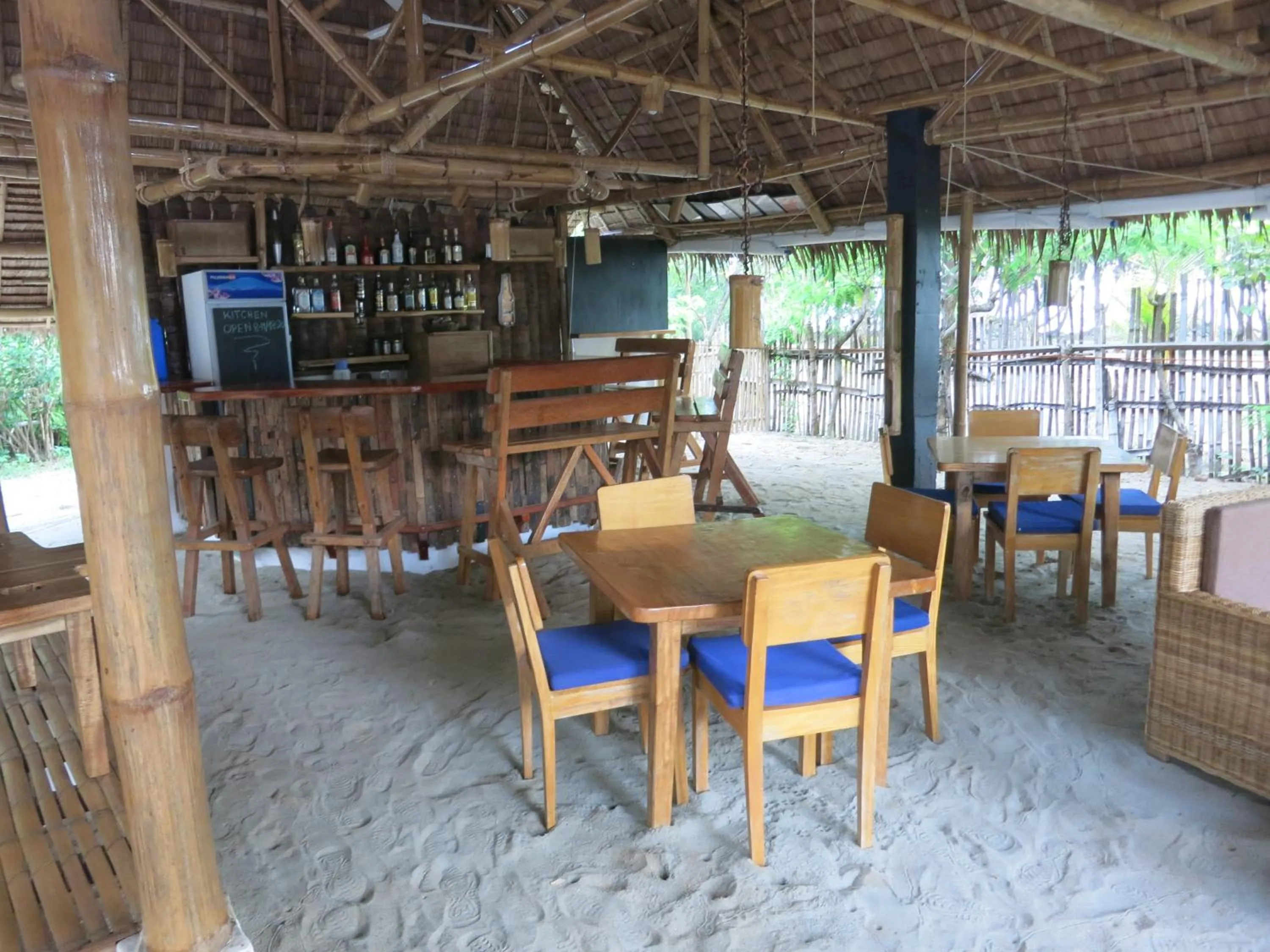 Restaurant/places to eat in Sugar Lounge Lodge