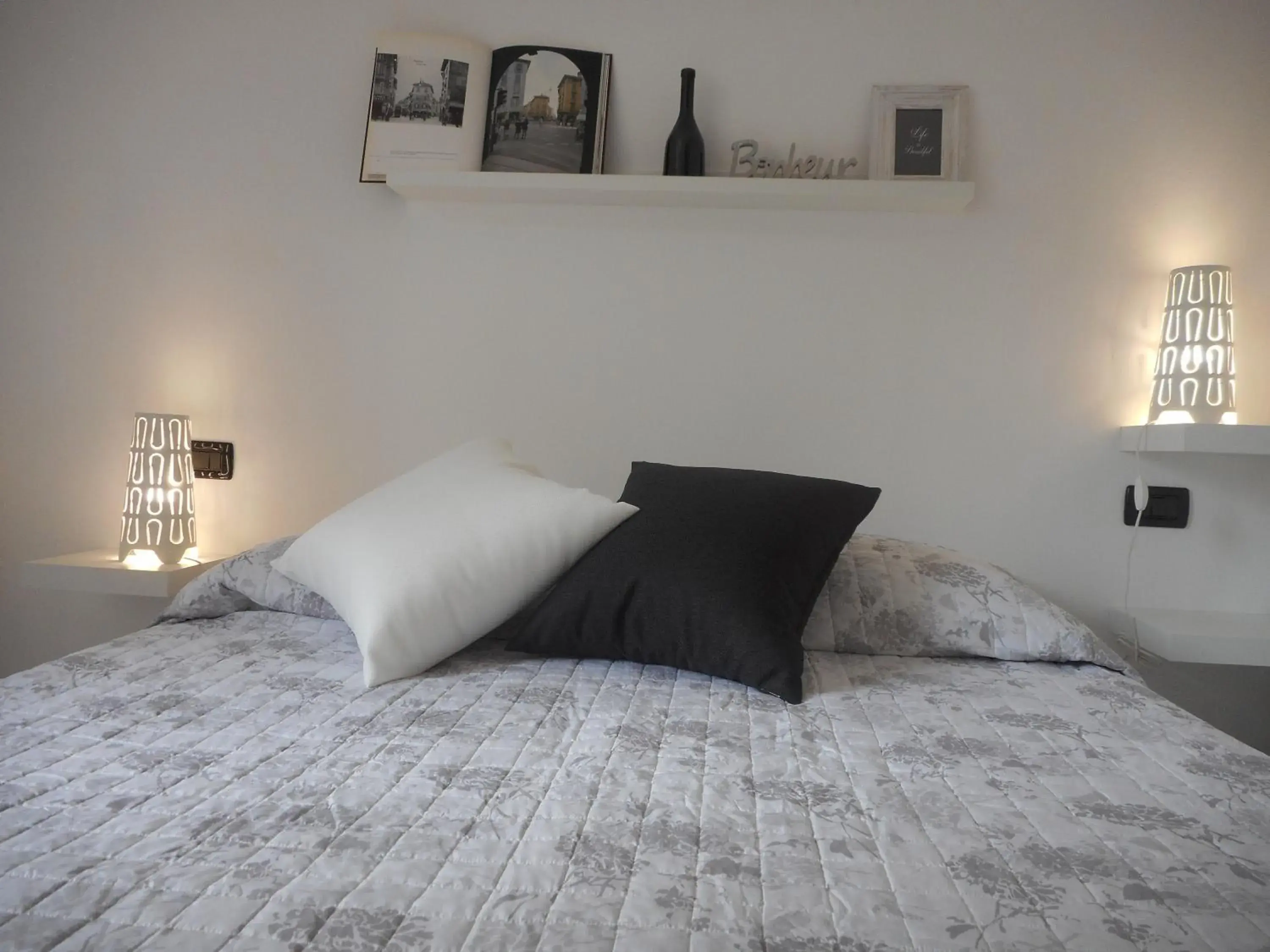 Double Room with Private Bathroom in Borgo Antico Rooms Self Check-in Double Room with Private Bathroom in Borgo Antico Rooms Self Check-in