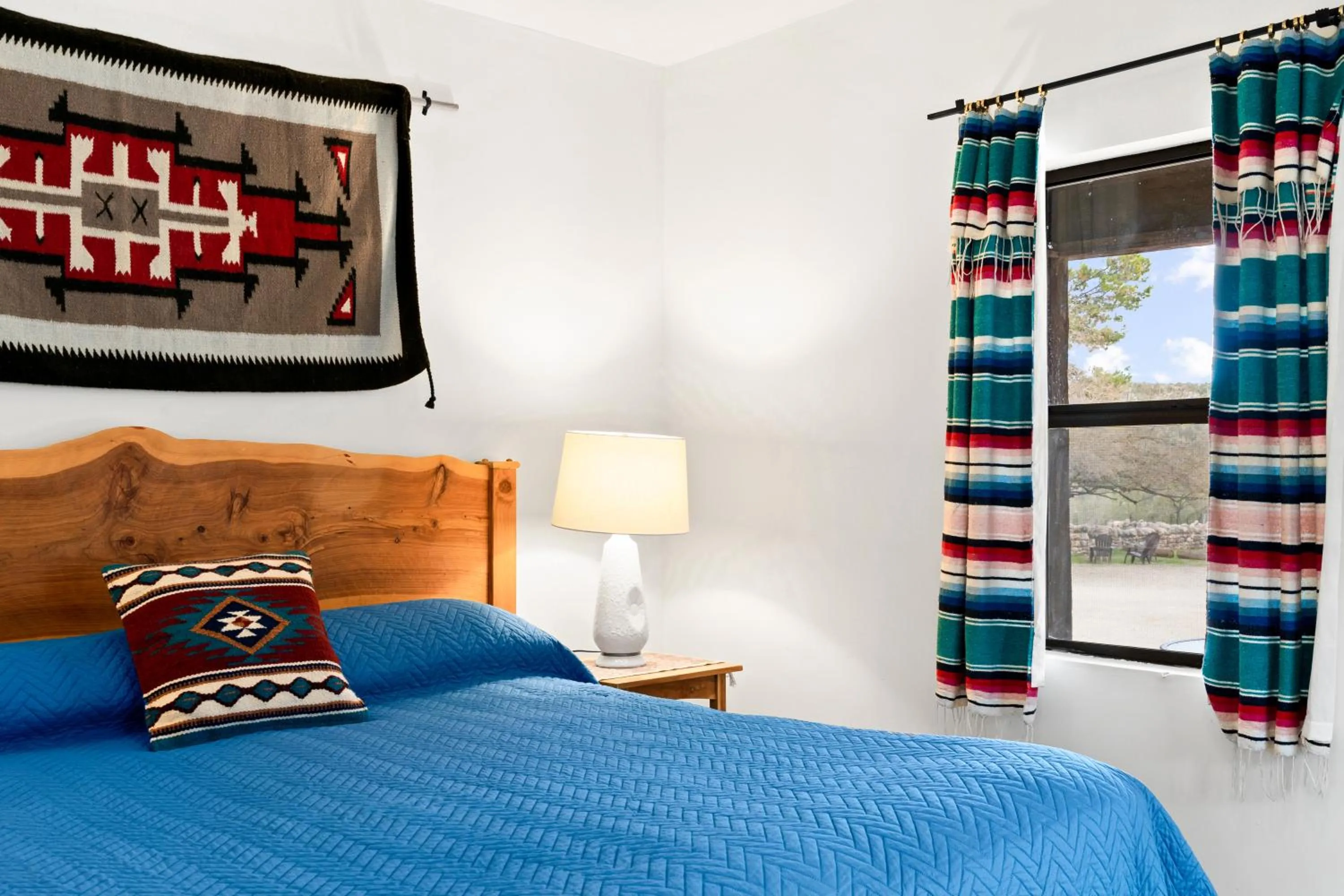 Bed in Saguaro Lake Ranch