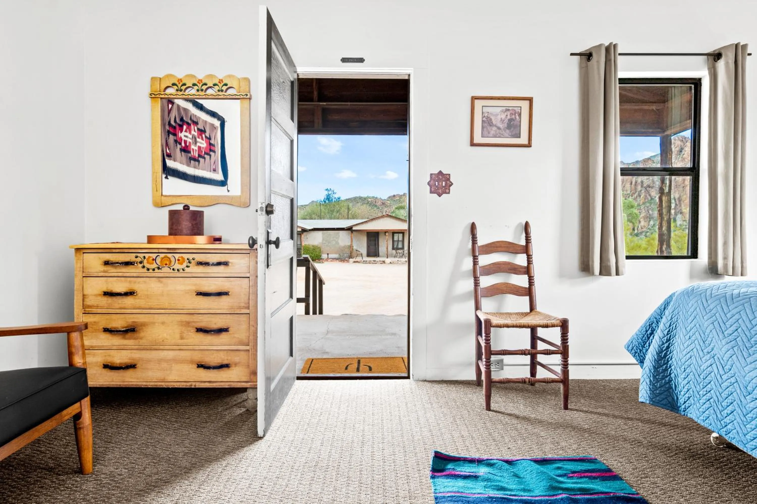 Bed in Saguaro Lake Ranch