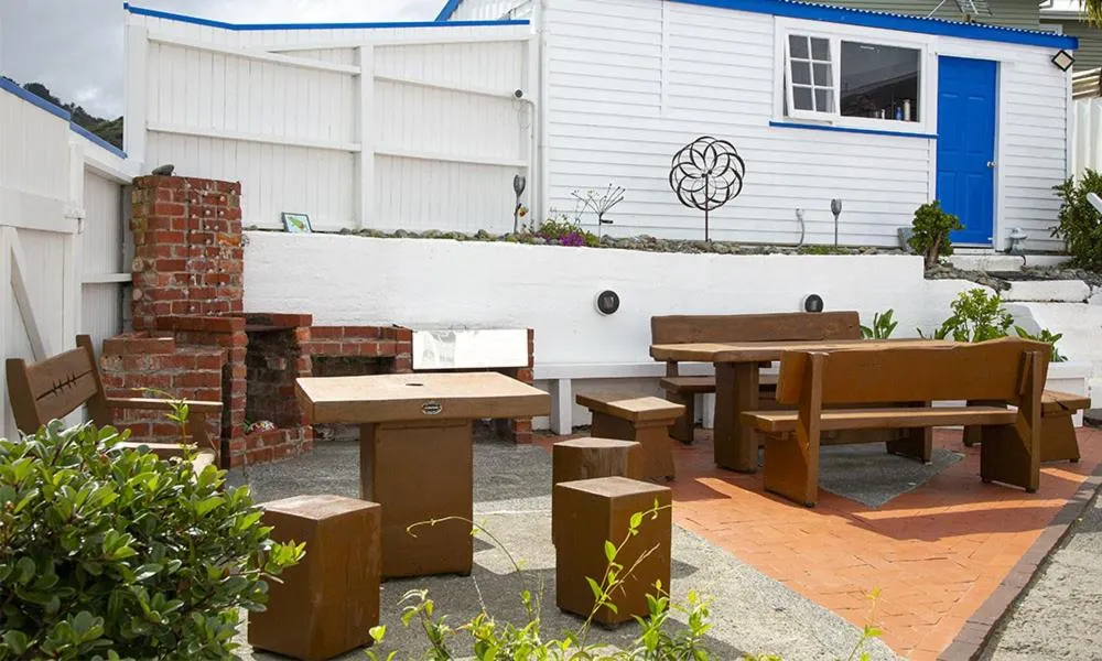 Area and facilities in Moana Lodge