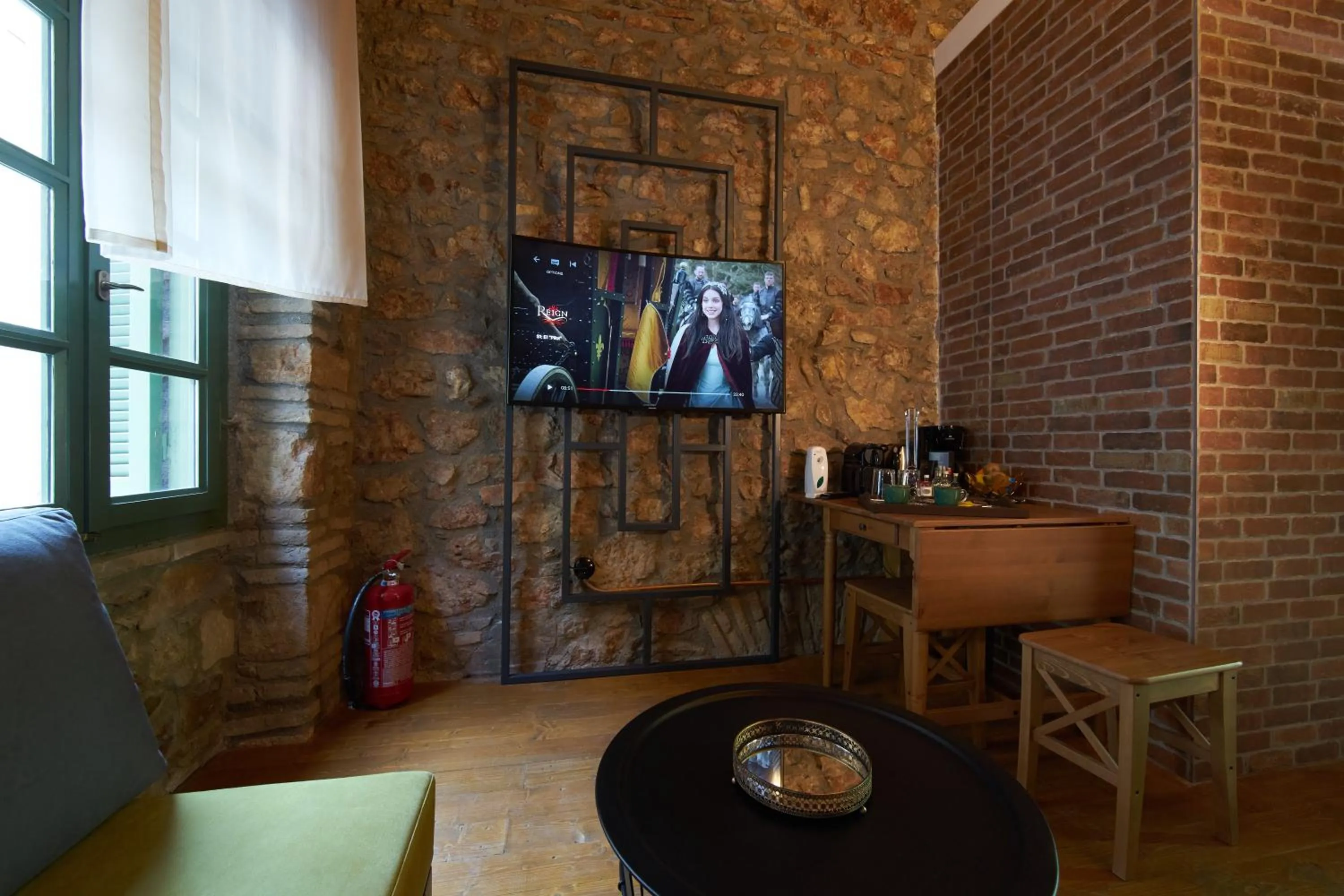 TV and multimedia in Athenian Residences