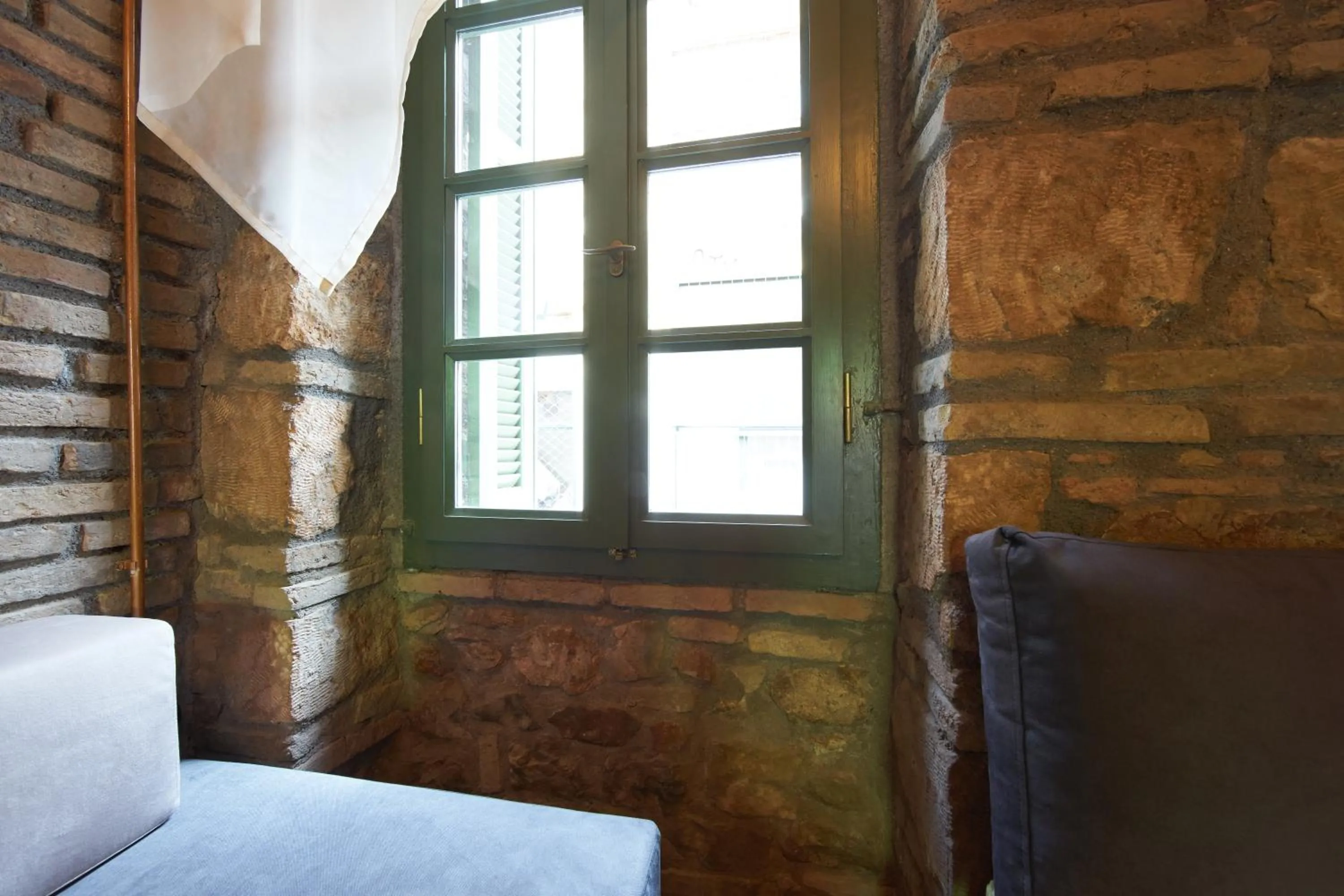 Living room, Bed in Athenian Residences