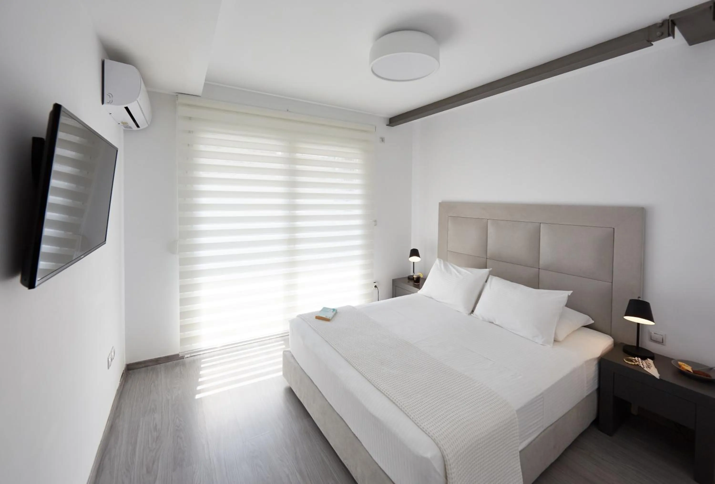 Bed in Athenian Residences