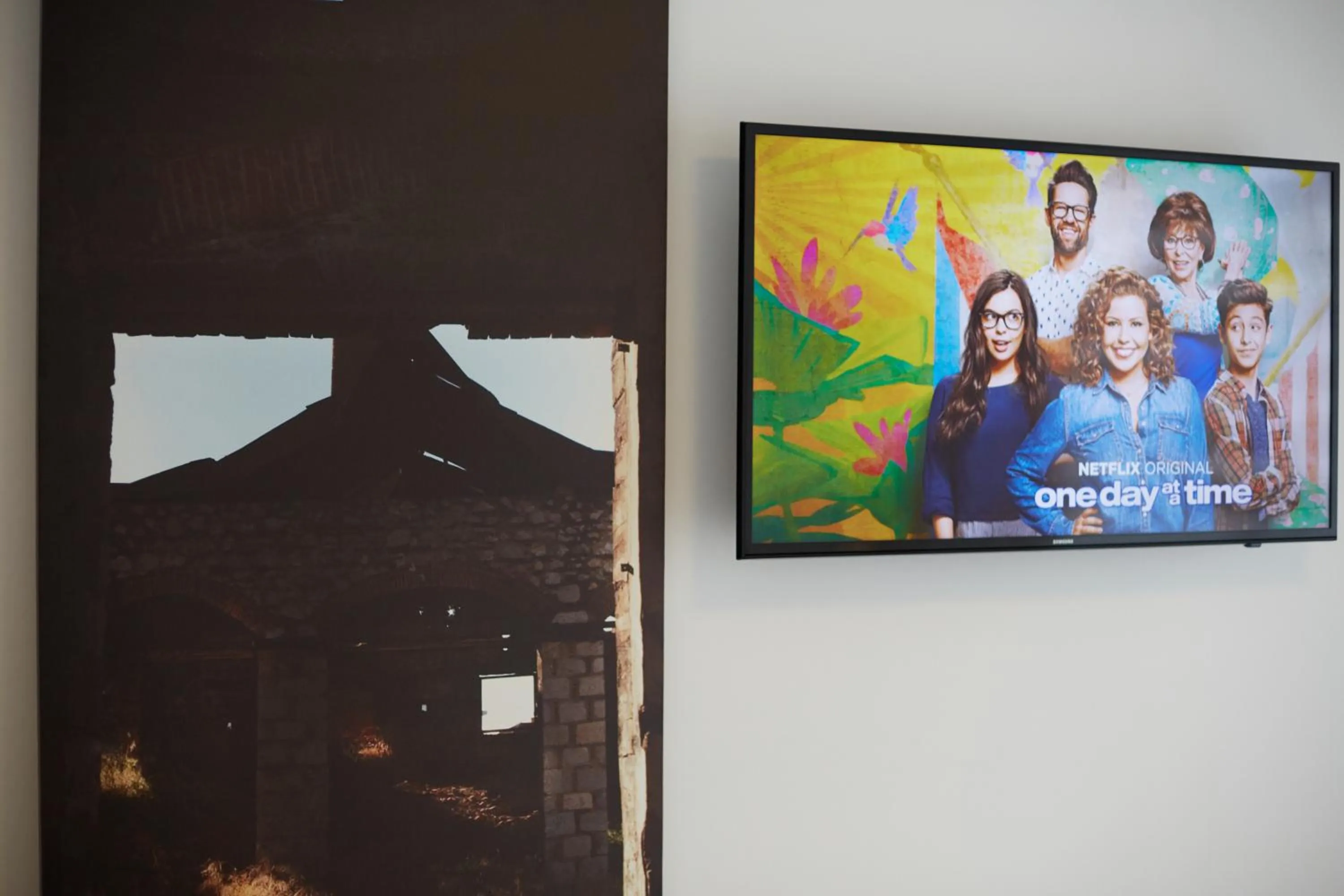 TV and multimedia in Athenian Residences