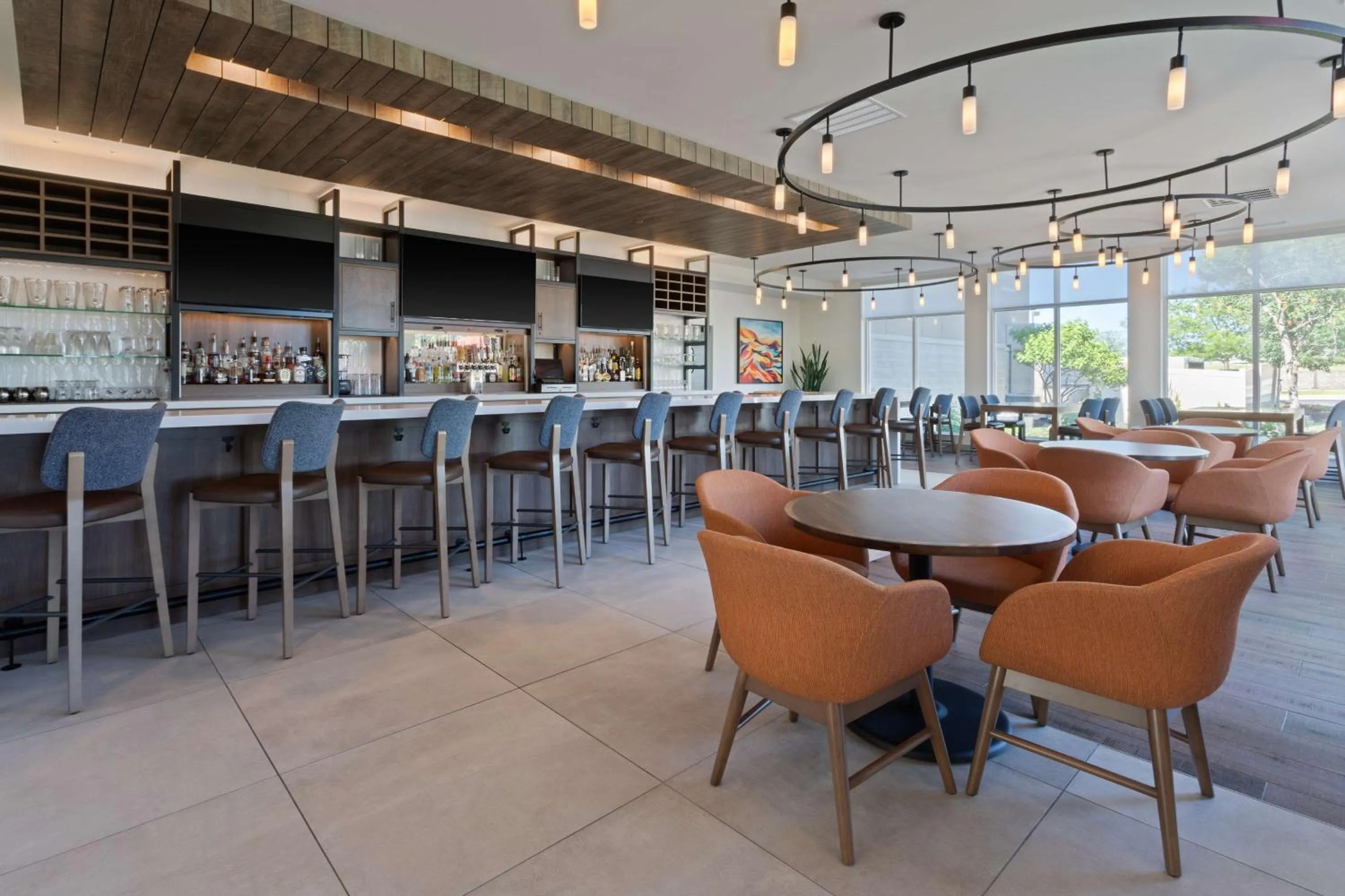 Restaurant/places to eat in Hilton Garden Inn Chesterton