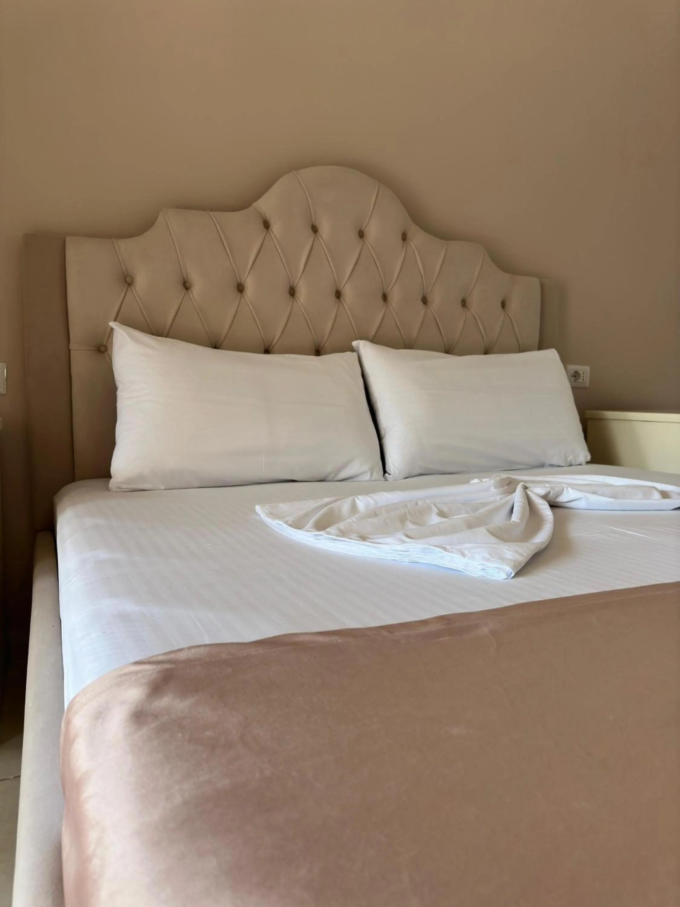Property building, Bed in Evelina Ernild Rooms