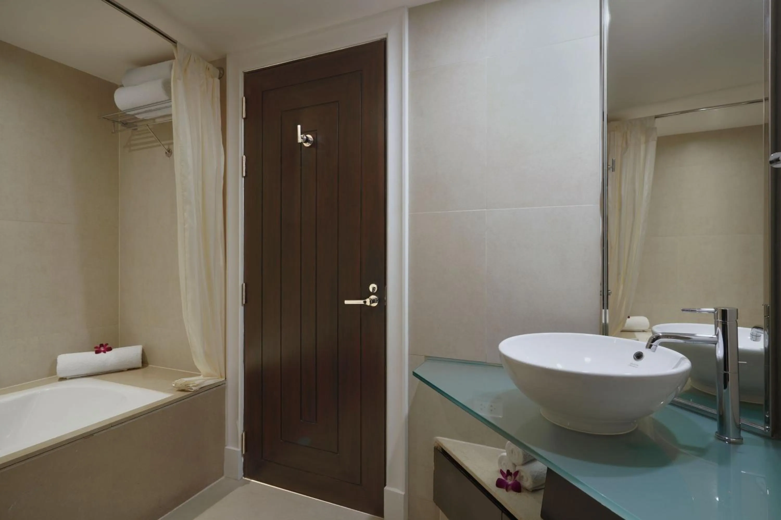 Bathroom in Marriott's Mai Khao Resort - Phuket