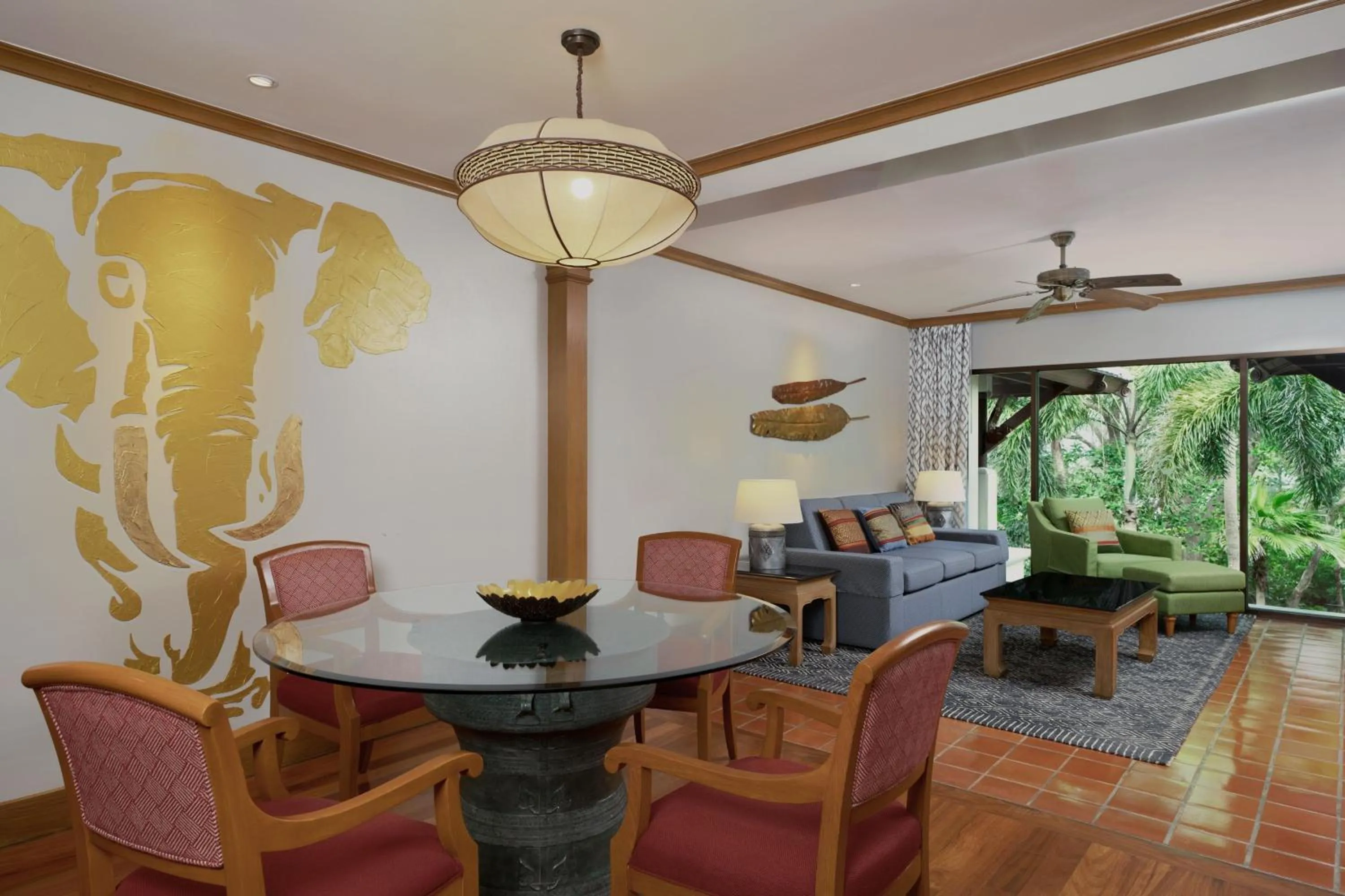 Living room in Marriott's Phuket Beach Club