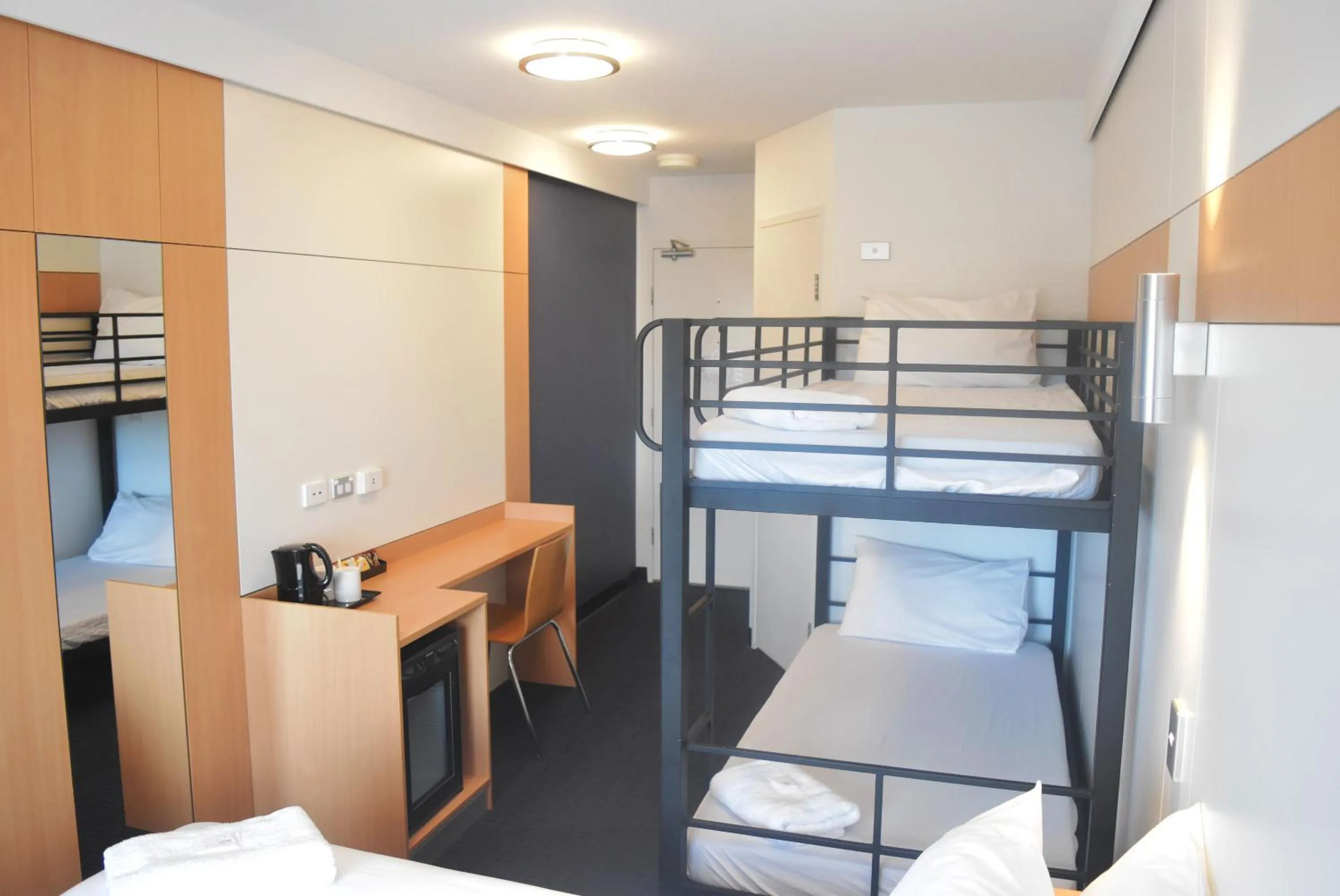 Photo of the whole room, Bed in ibis Budget - Gosford