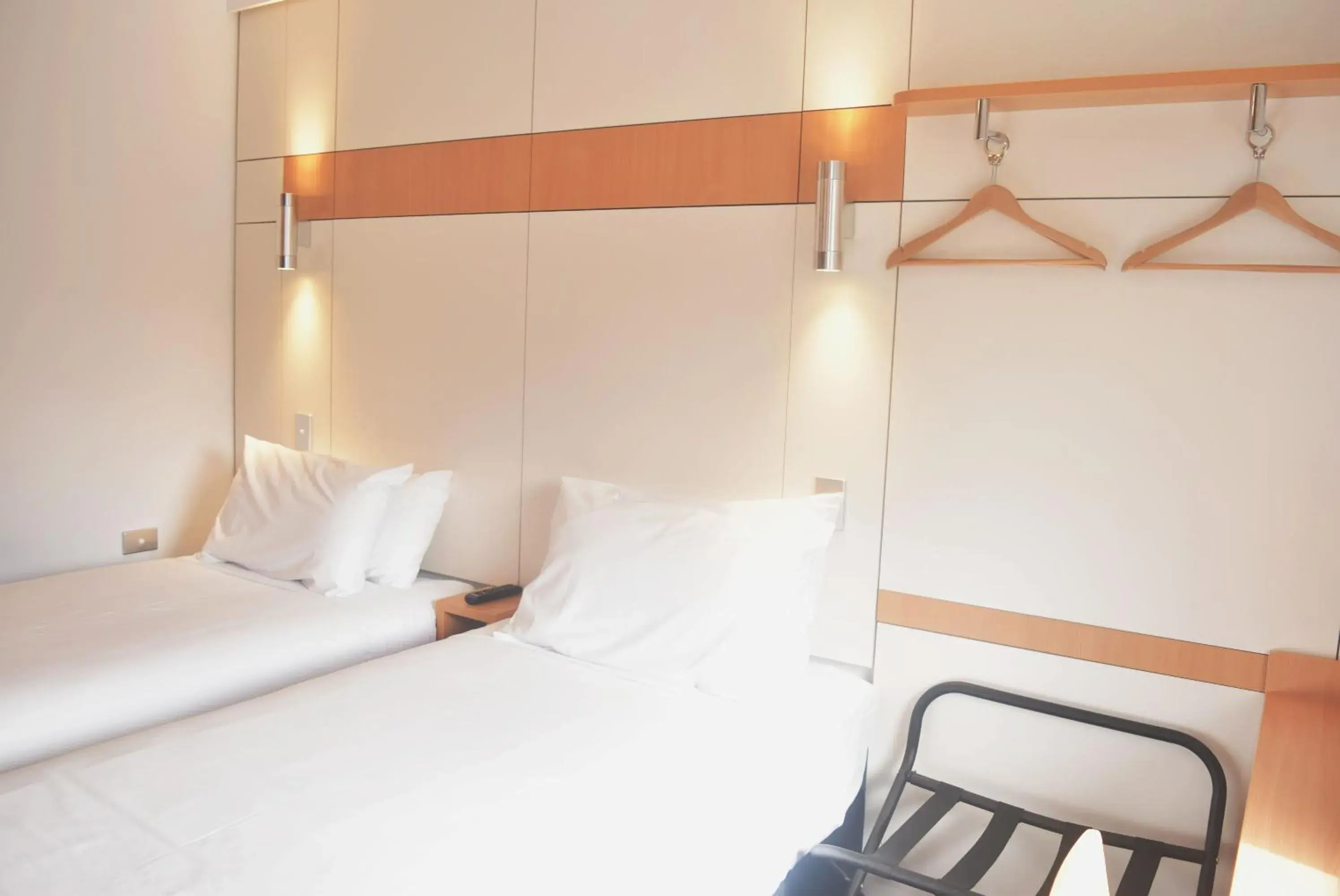 Photo of the whole room, Bed in ibis Budget - Gosford Photo of the whole room, Bed in ibis Budget - Gosford