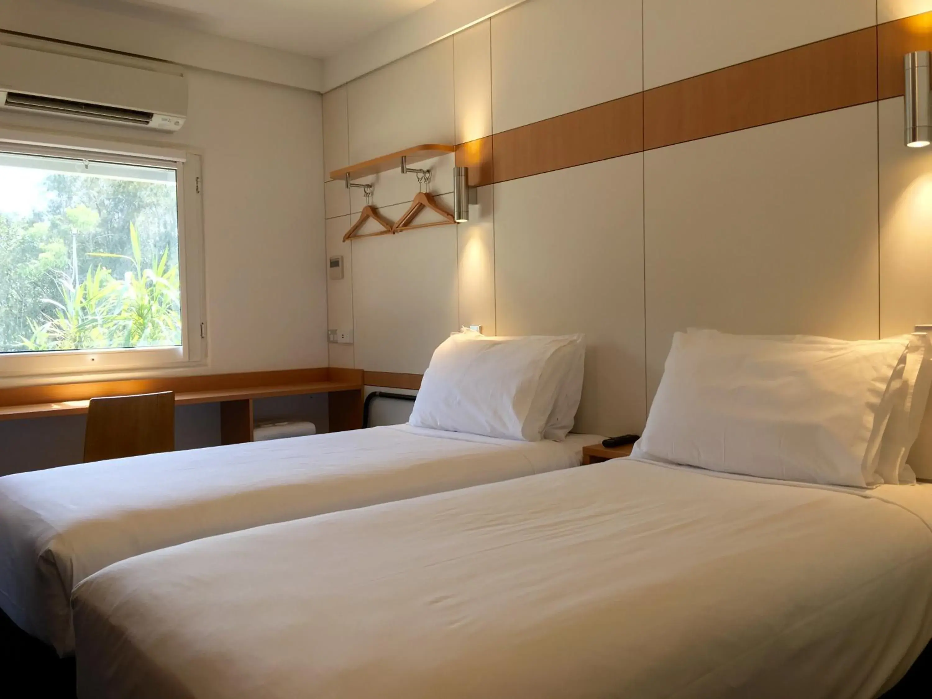 Photo of the whole room, Bed in ibis Budget - Gosford Photo of the whole room, Bed in ibis Budget - Gosford