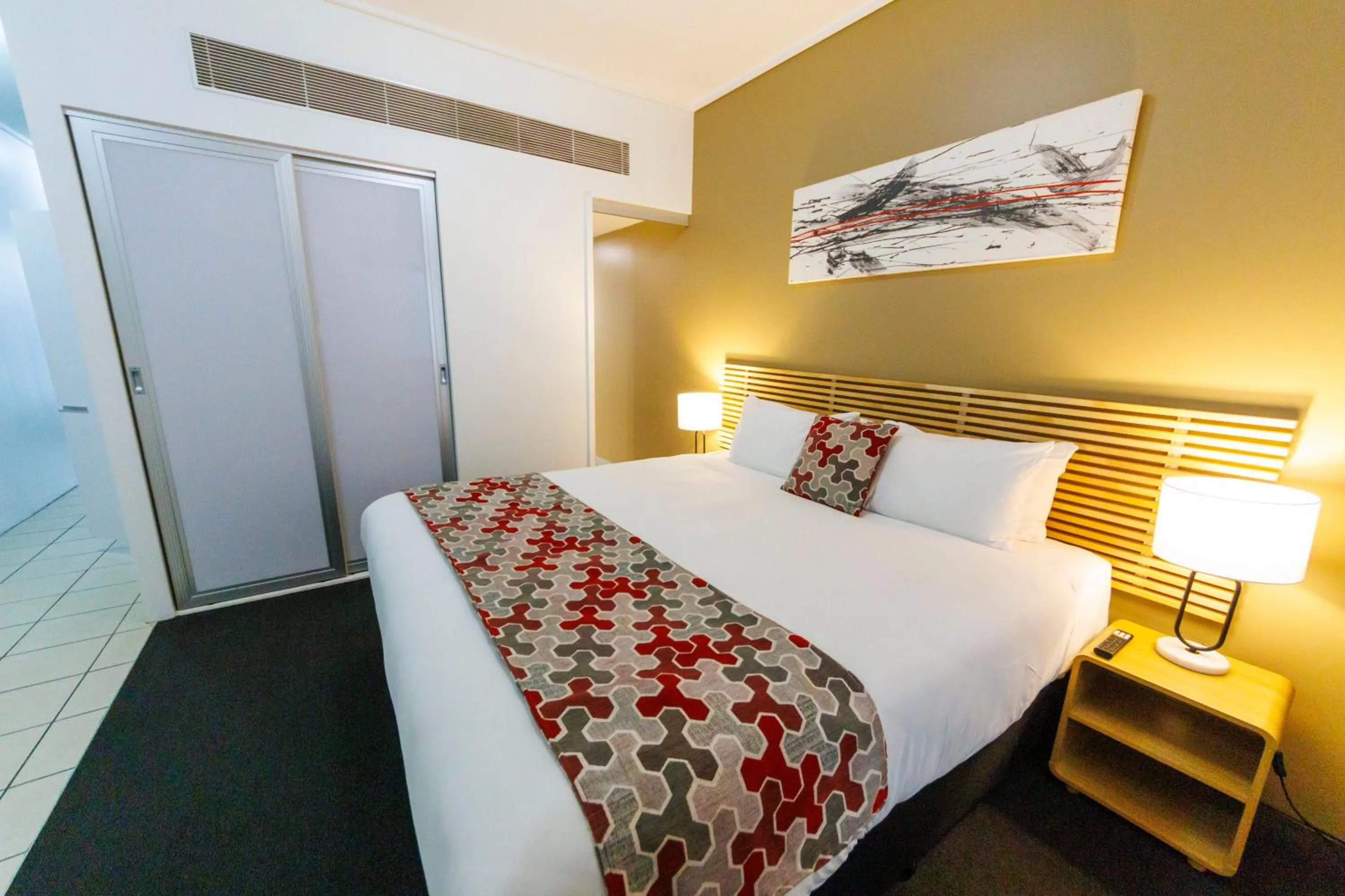 Bedroom, Bed in The Miro Apartments