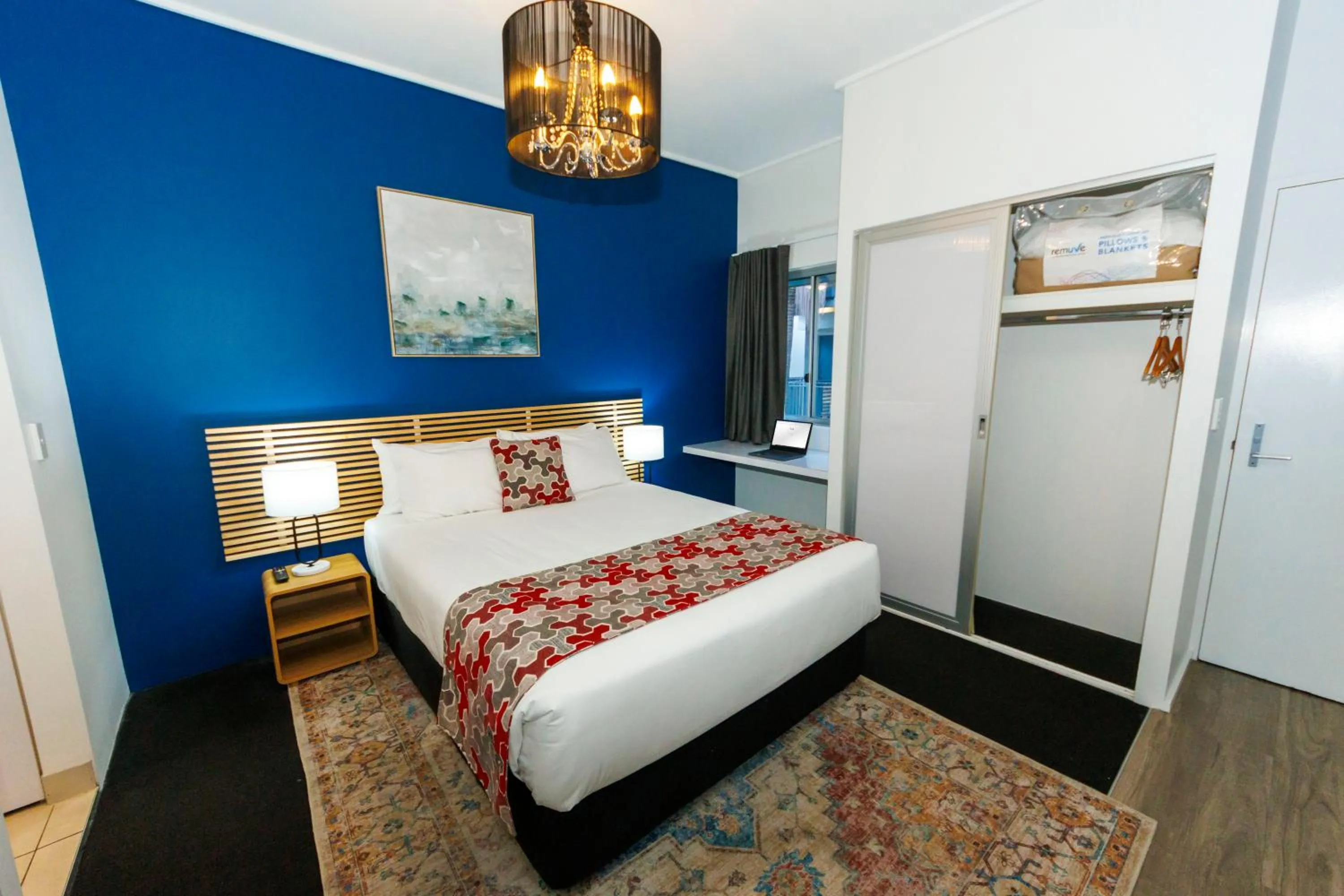 Bedroom, Bed in The Miro Apartments