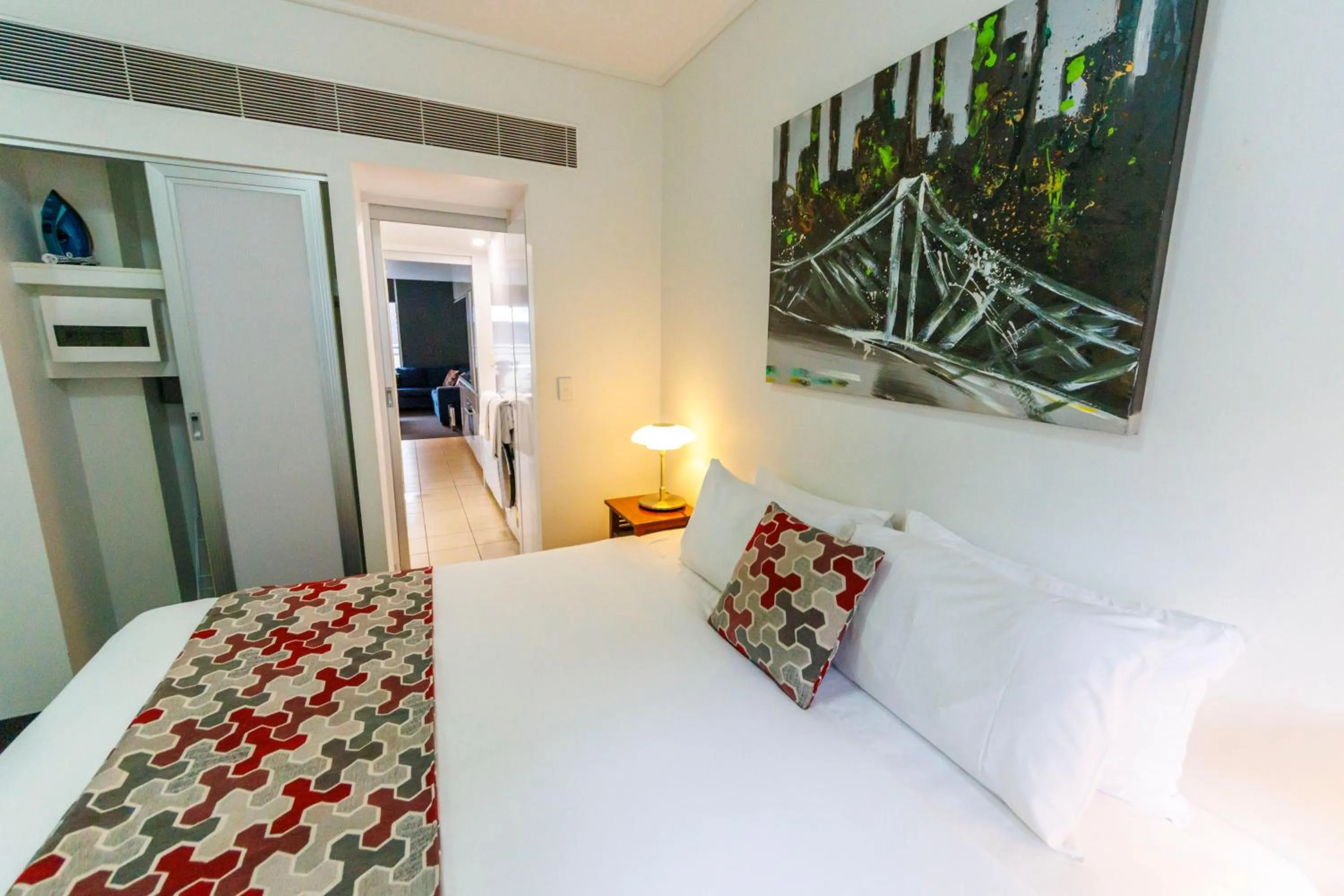 Bedroom, Bed in The Miro Apartments