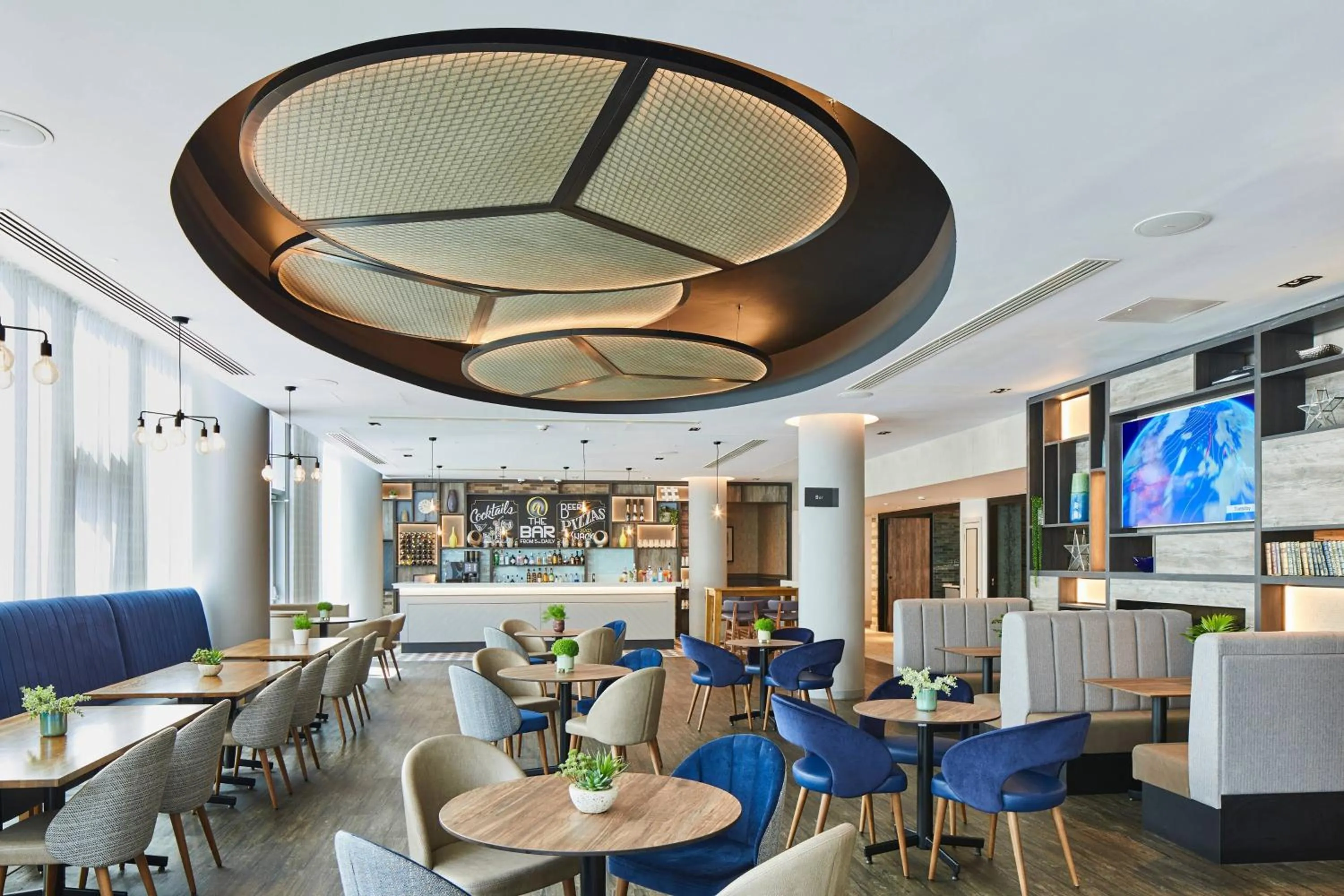 Lounge or bar in Residence Inn by Marriott London Kensington