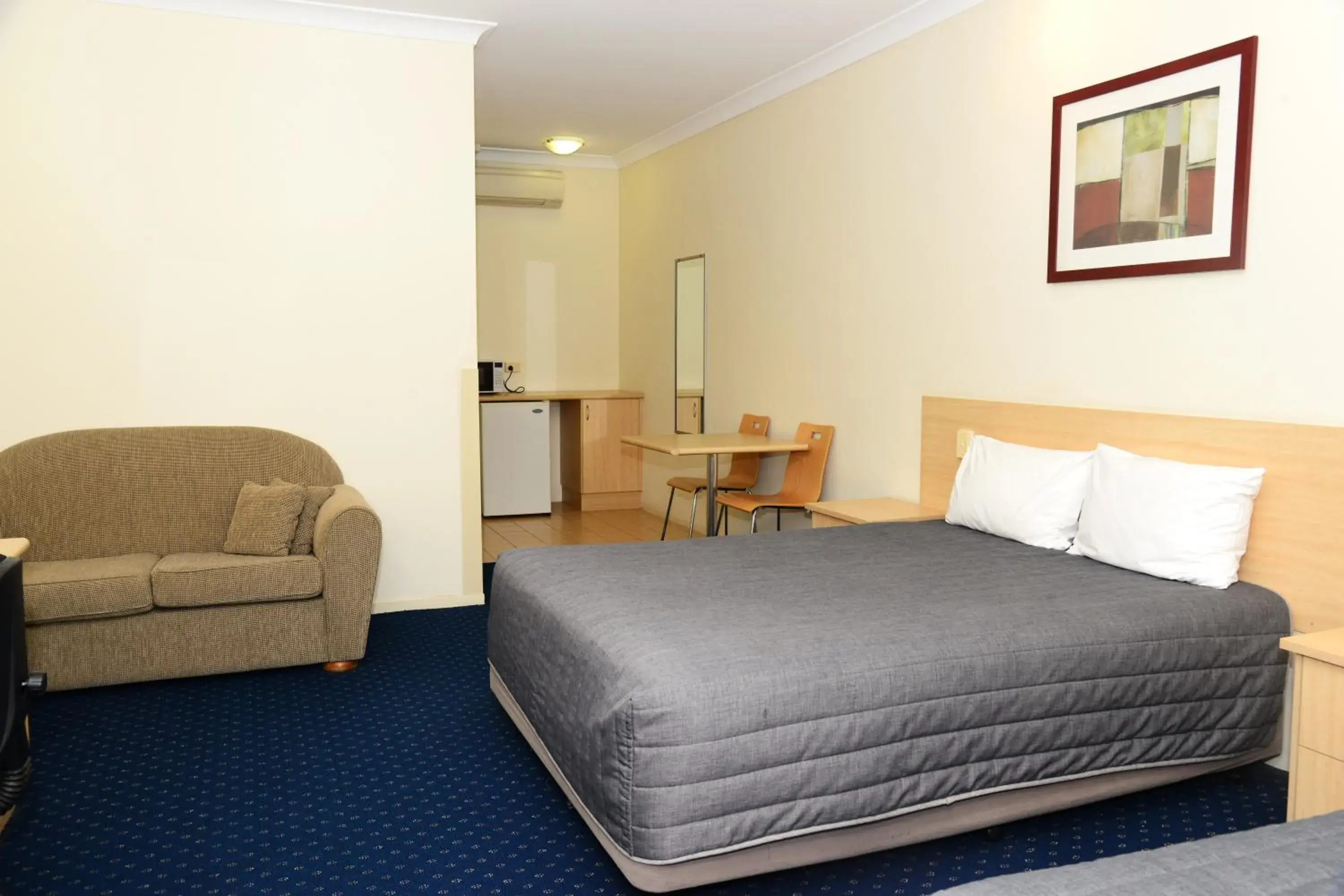 Standard Twin Room in Lismore Bounty Workers Club Motel Standard Twin Room in Lismore Bounty Workers Club Motel