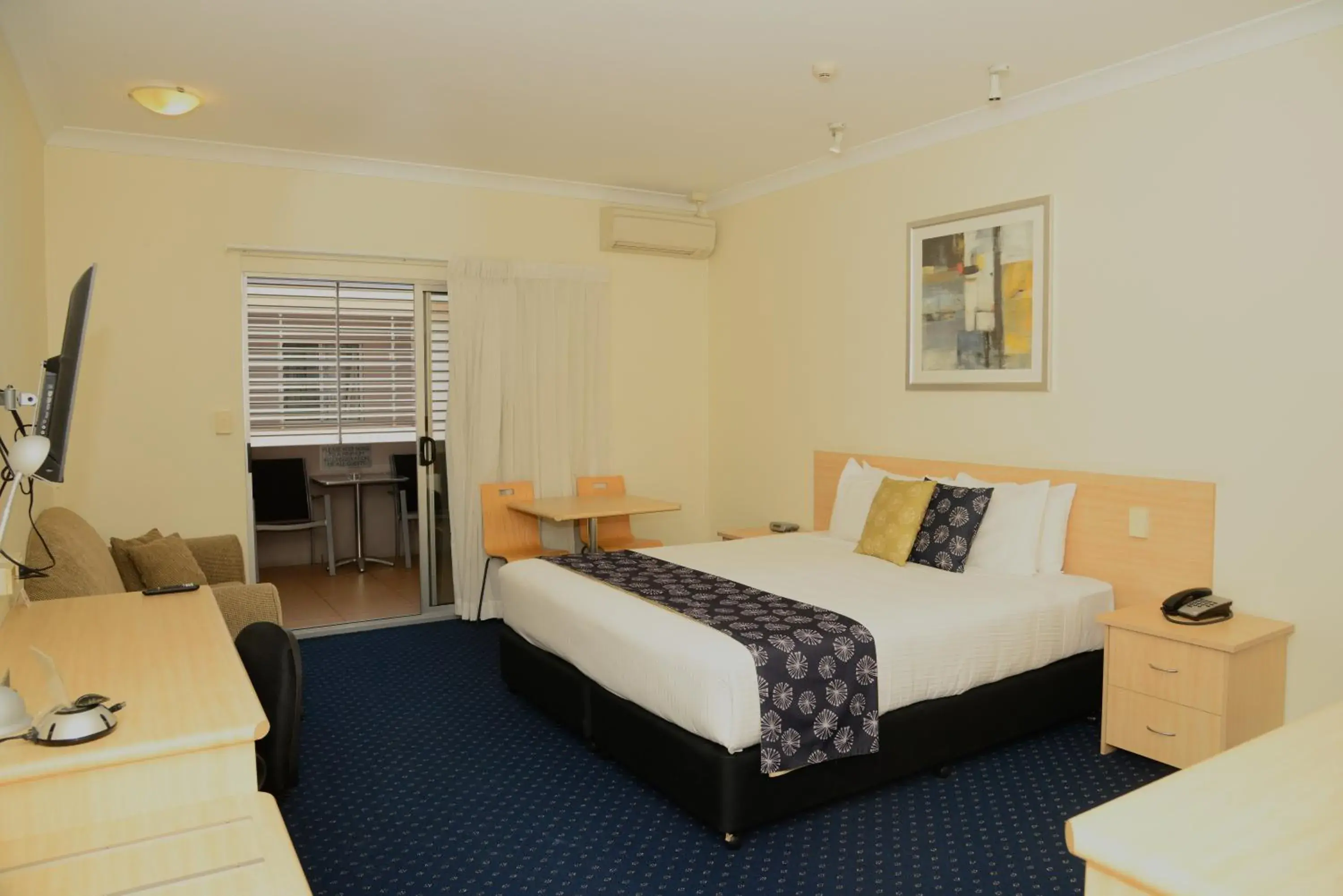 Bed in Lismore Bounty Workers Club Motel Bed in Lismore Bounty Workers Club Motel