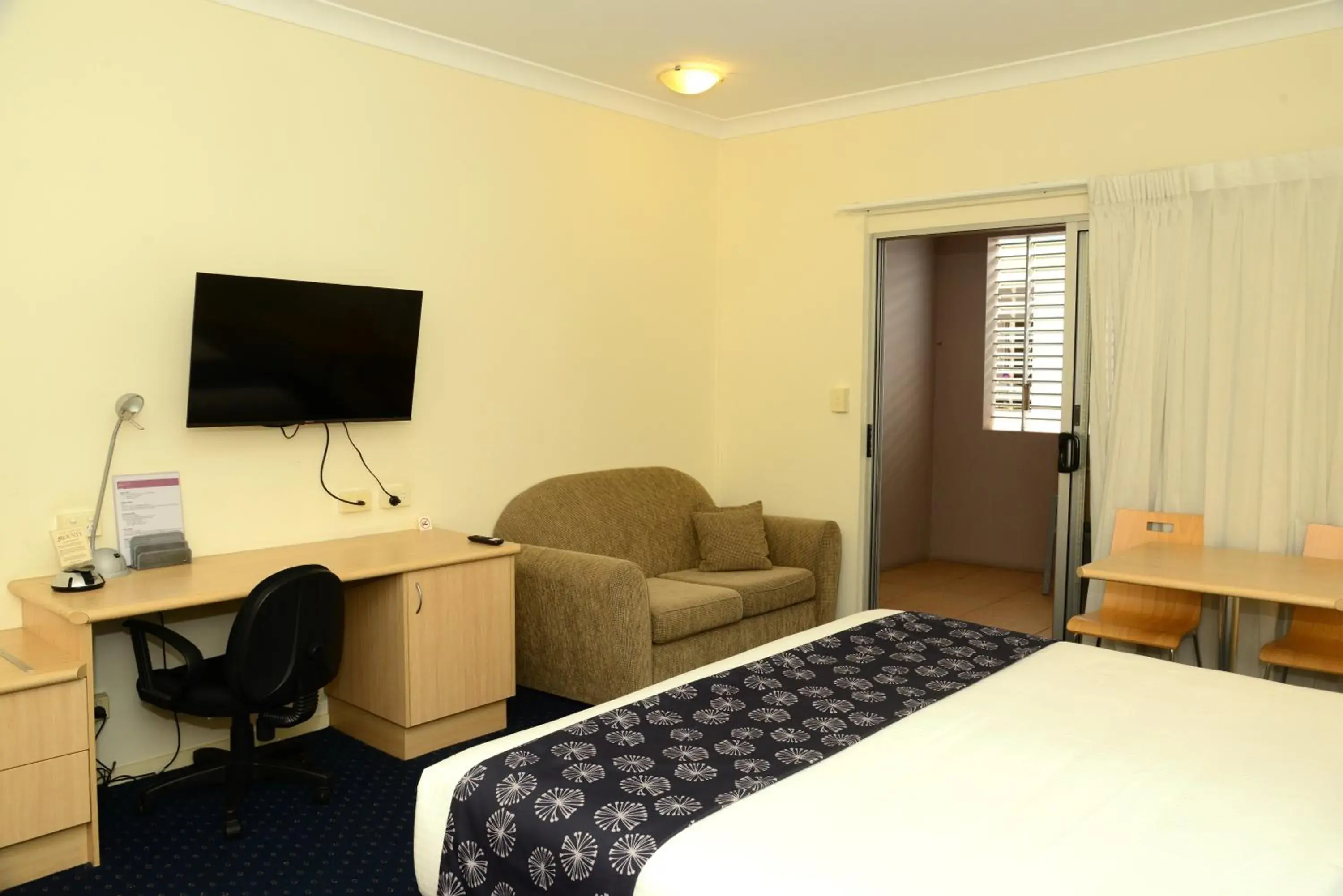 Bed in Lismore Bounty Workers Club Motel Bed in Lismore Bounty Workers Club Motel