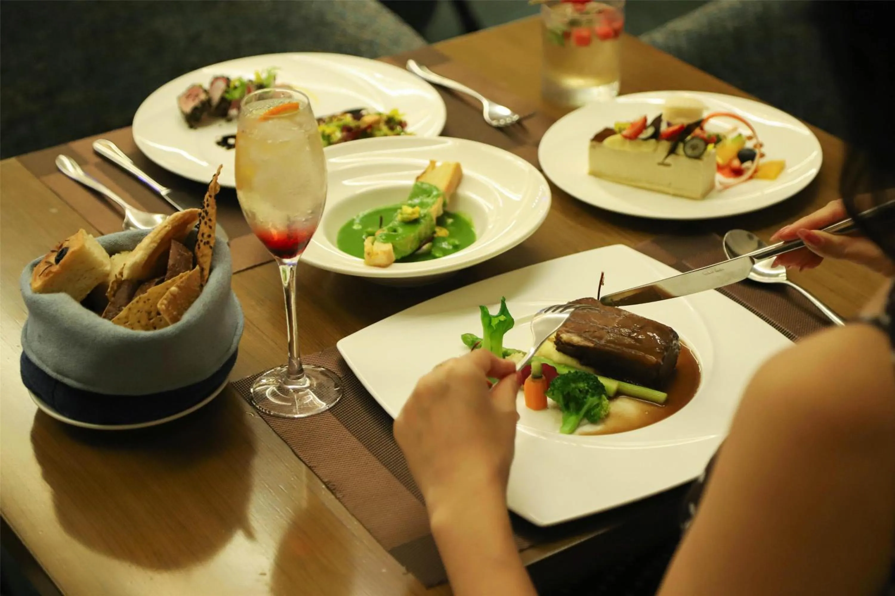 Food and drinks in Radisson Blu Resort Phu Quoc