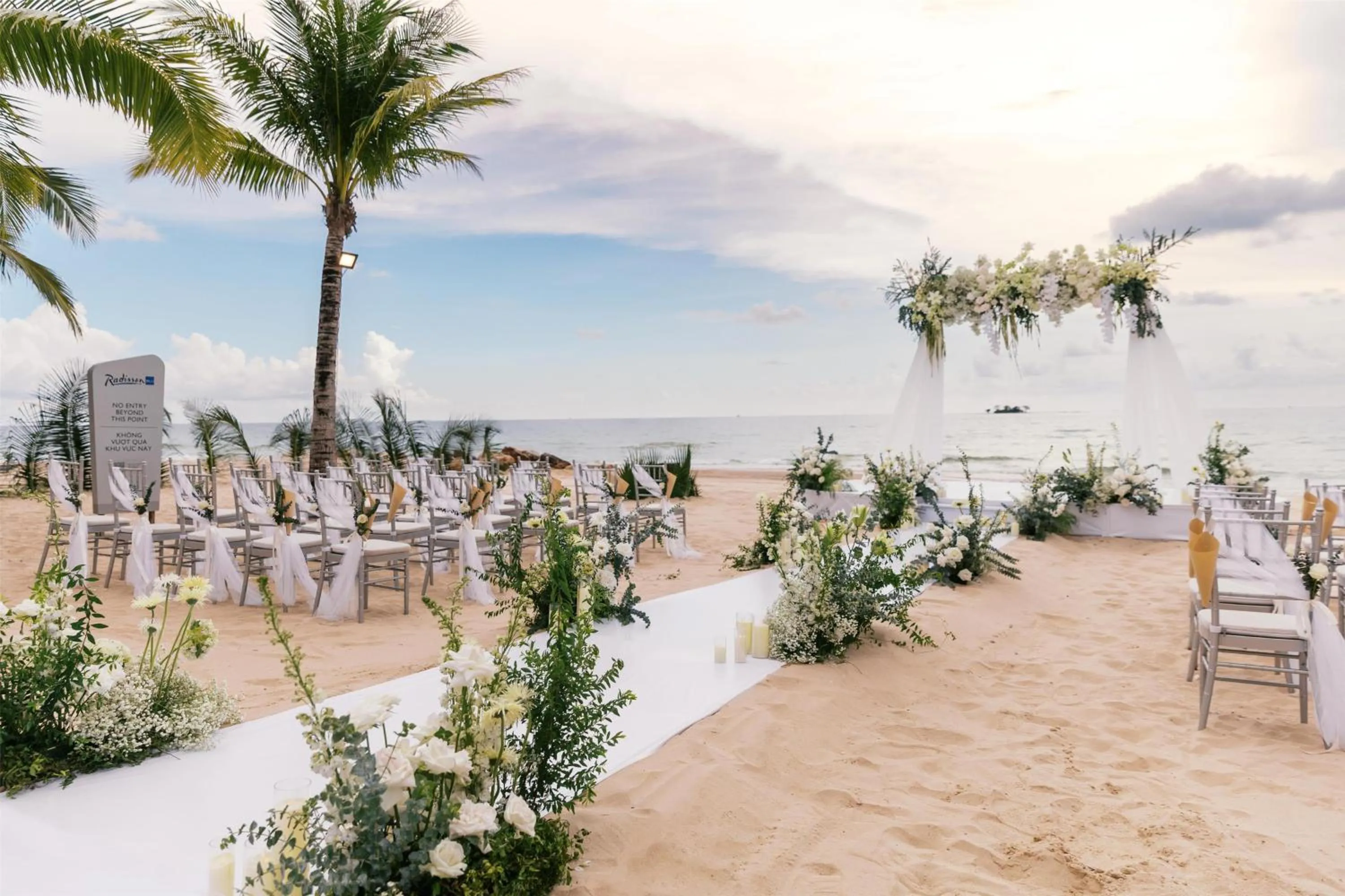 wedding in Radisson Blu Resort Phu Quoc