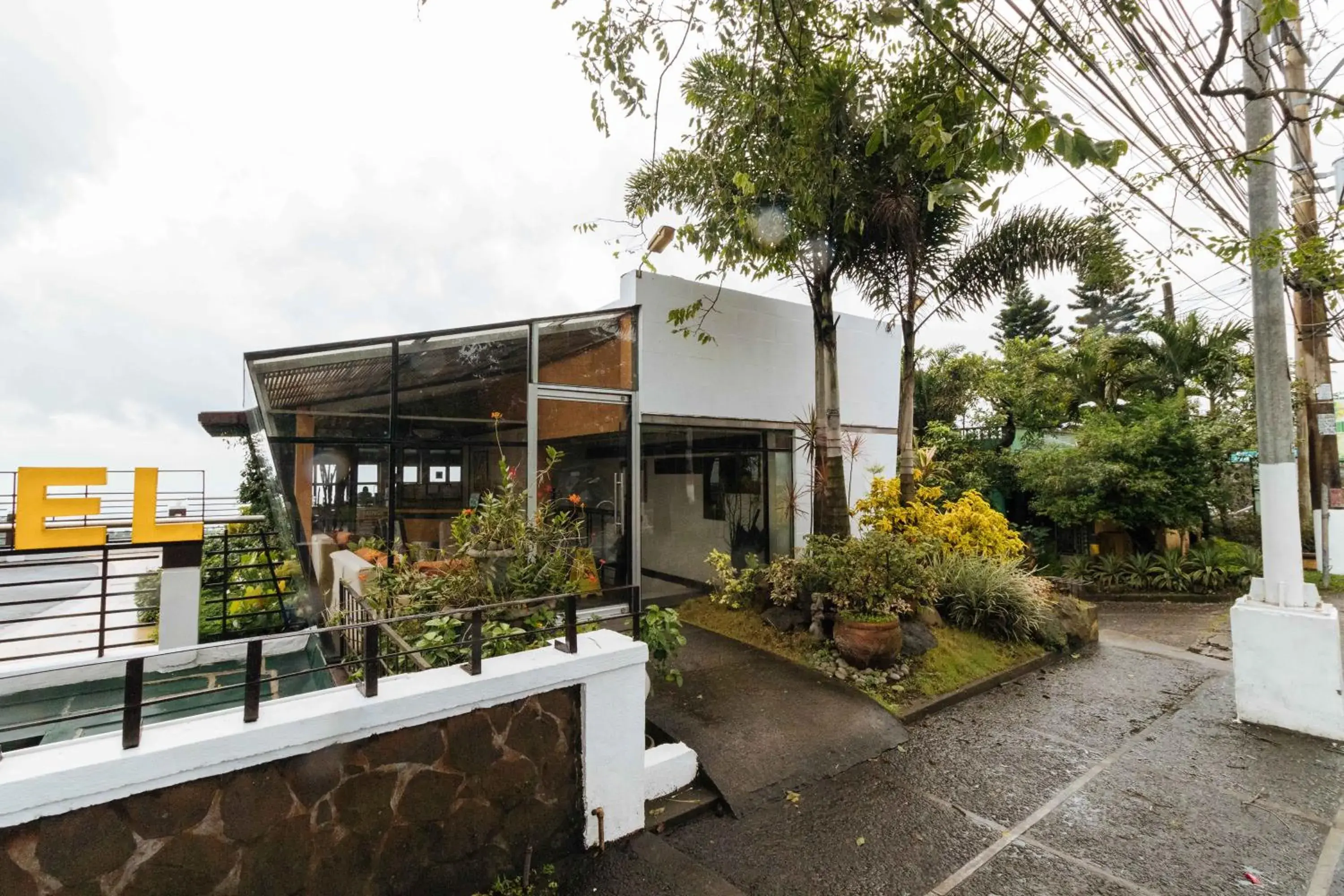 Property building in RedDoorz Plus at The Ridge Tagaytay Property building in RedDoorz Plus at The Ridge Tagaytay