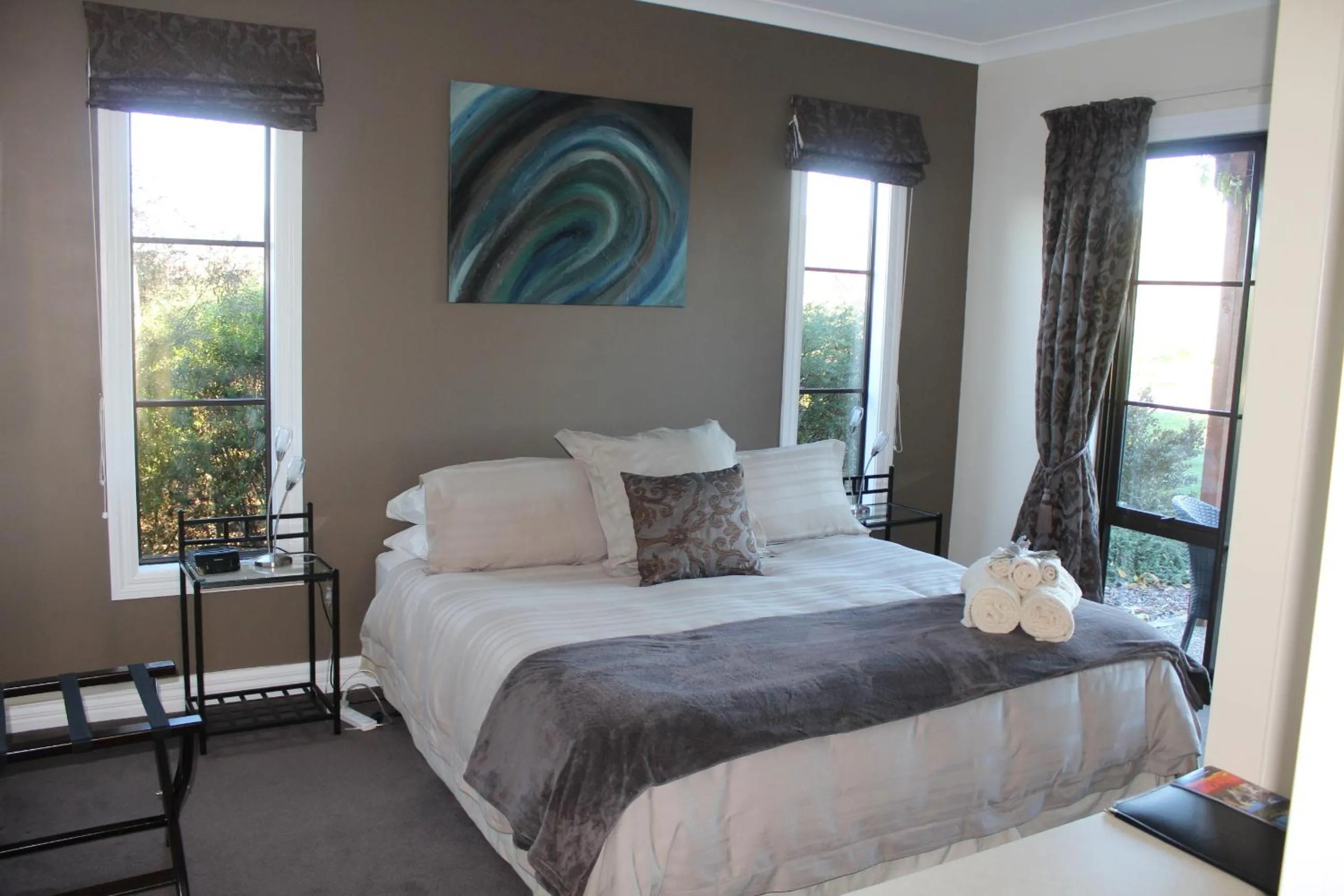 Bed in The Summit Lodge