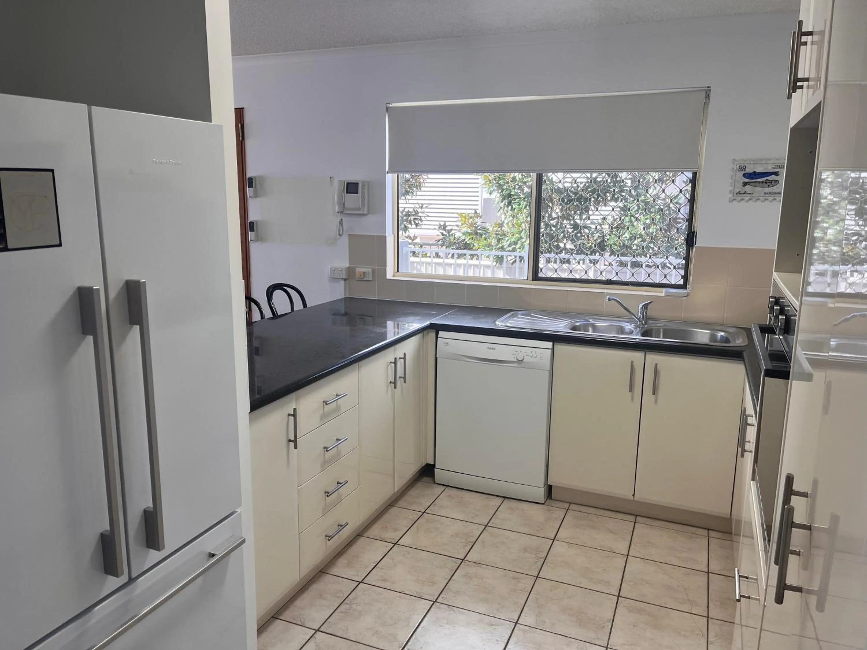 Kitchen or kitchenette in On The River Apartments