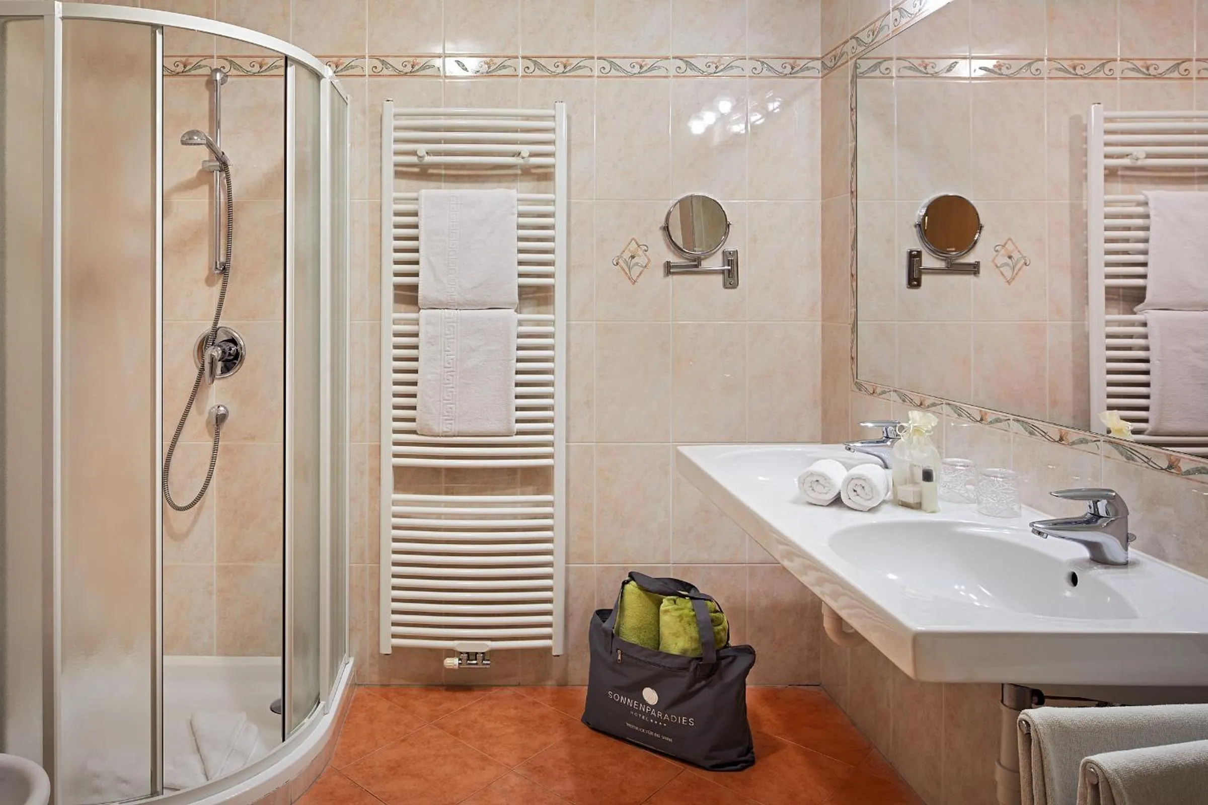 Bathroom in Hotel Das Sonnenparadies