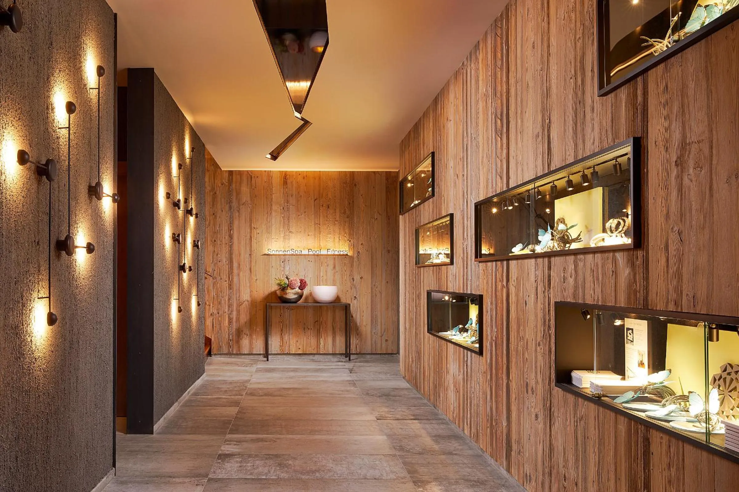 Decorative detail in Hotel Das Sonnenparadies