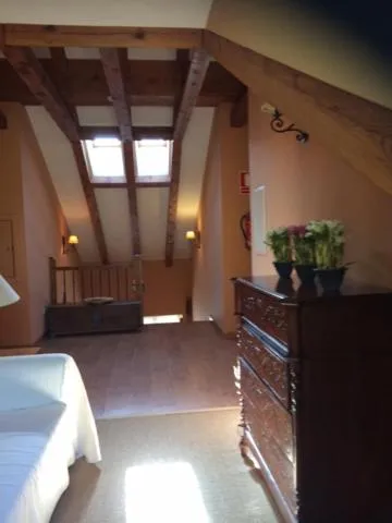 Bedroom, Bed in Hotel Rural El Jardin de la Hilaria